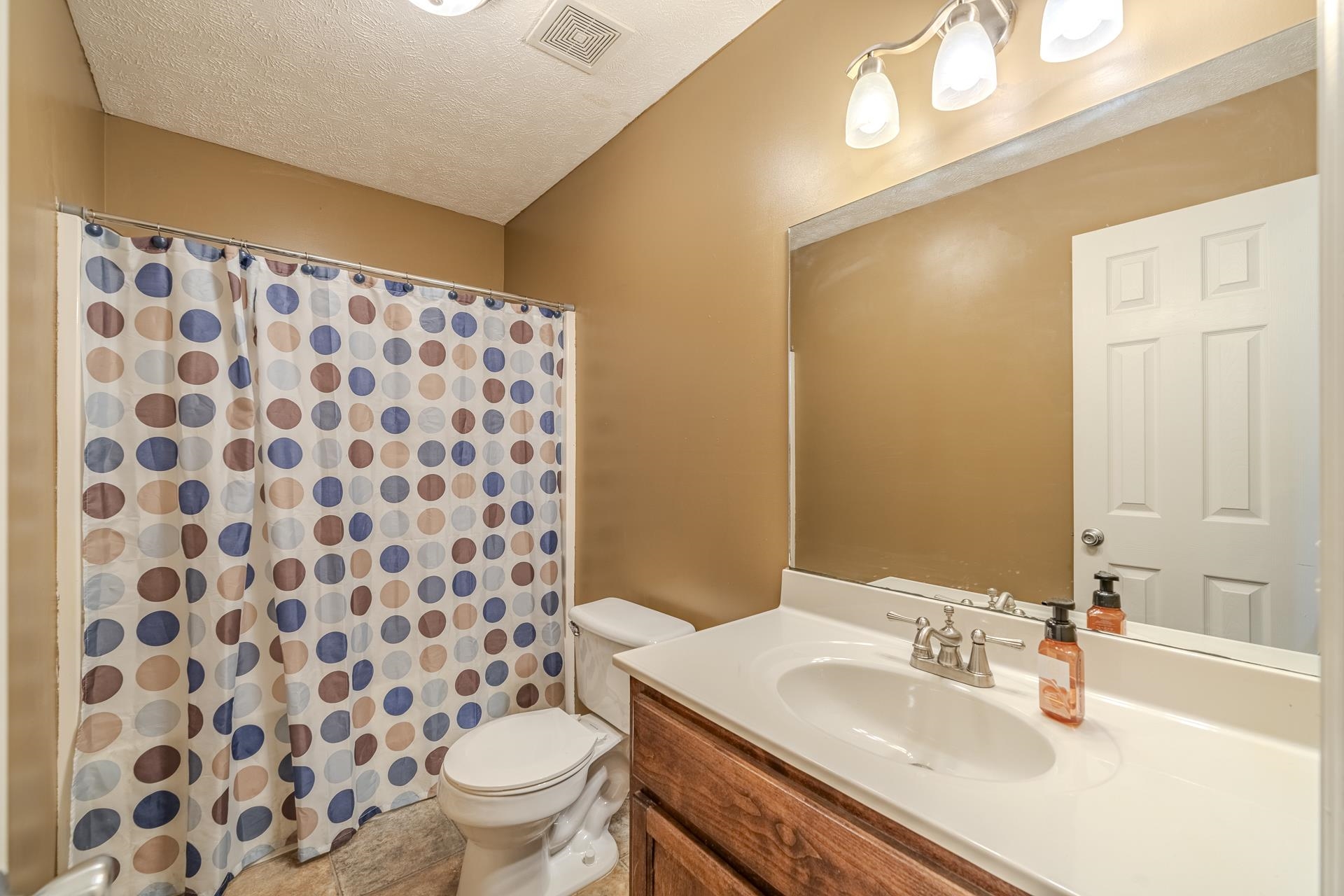 51 Erin Ln Property Photo 10