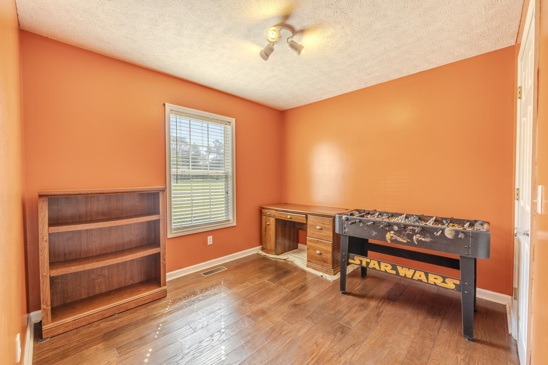 51 Erin Ln Property Photo 11