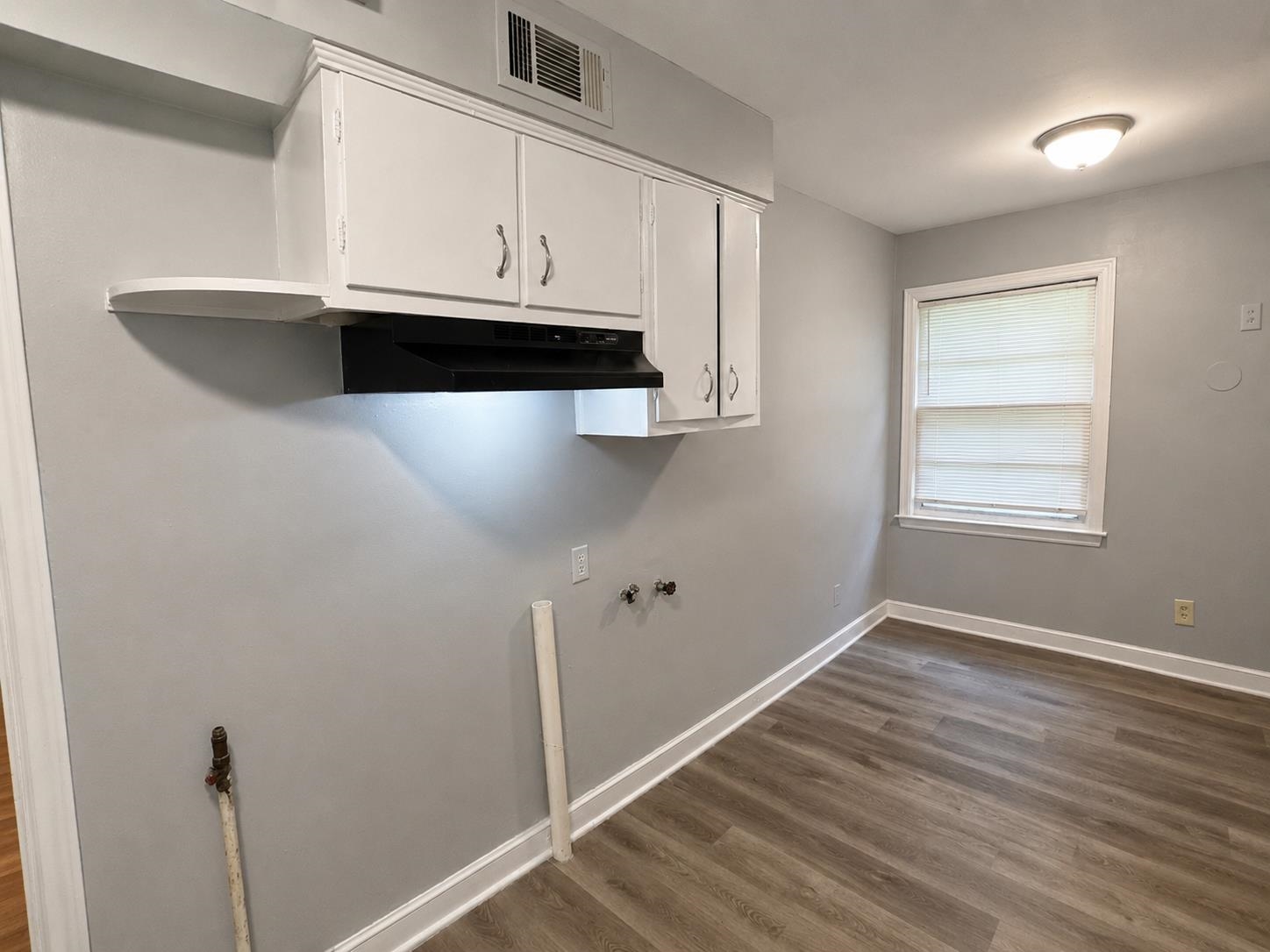 5262 Cottonwood Rd Property Photo 3