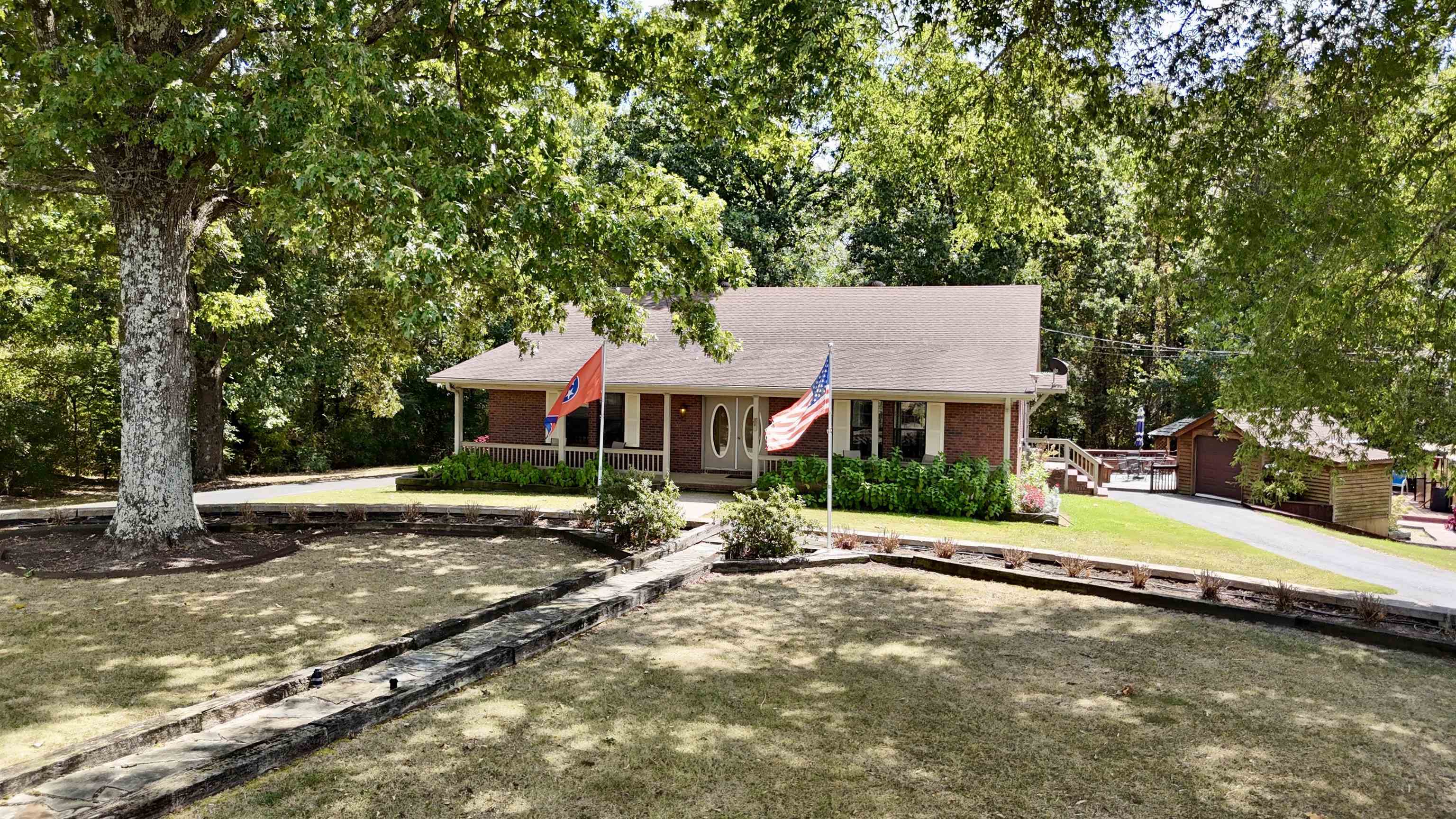 420 Joann Rd Property Photo 2