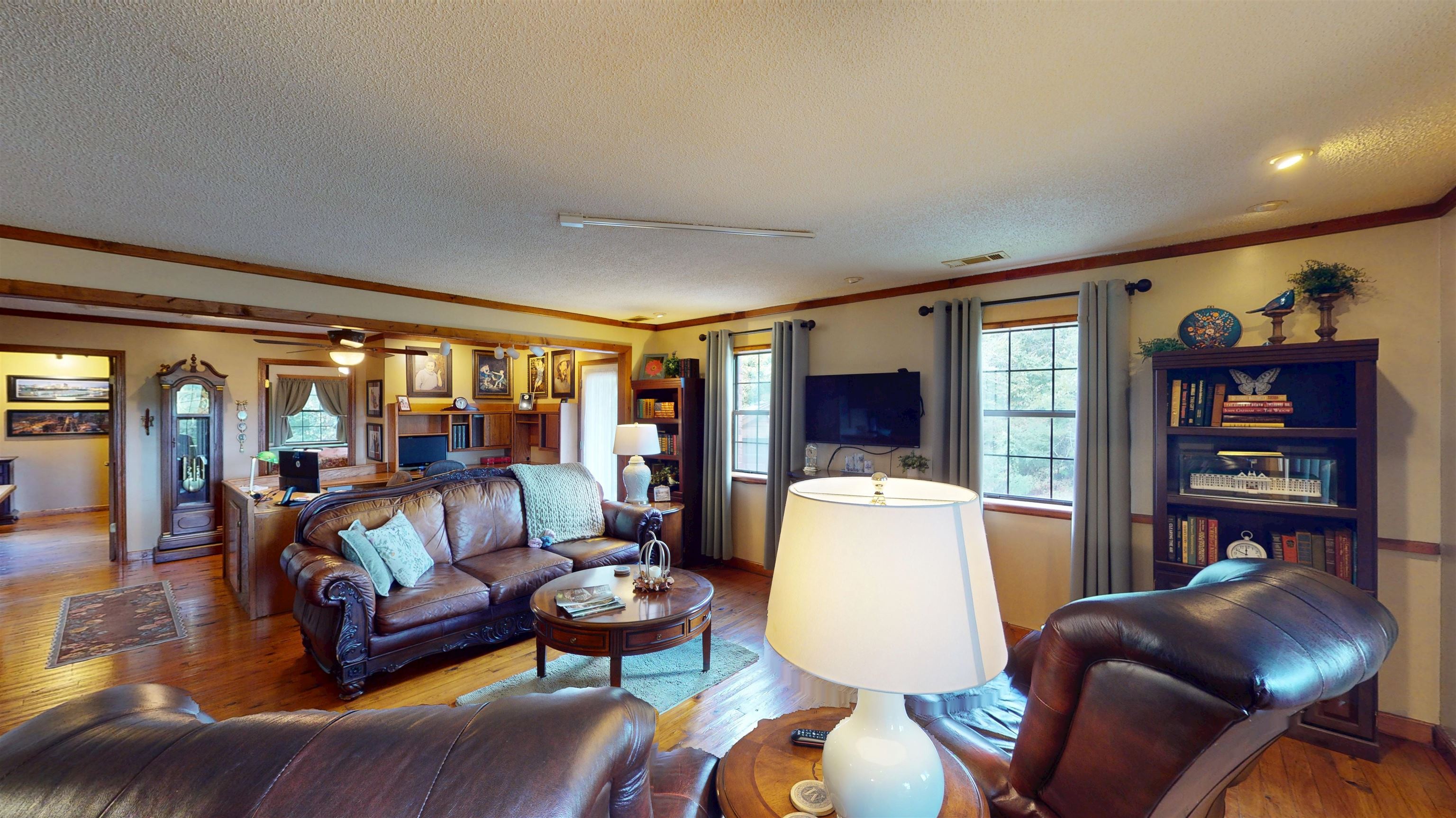 420 Joann Rd Property Photo 5