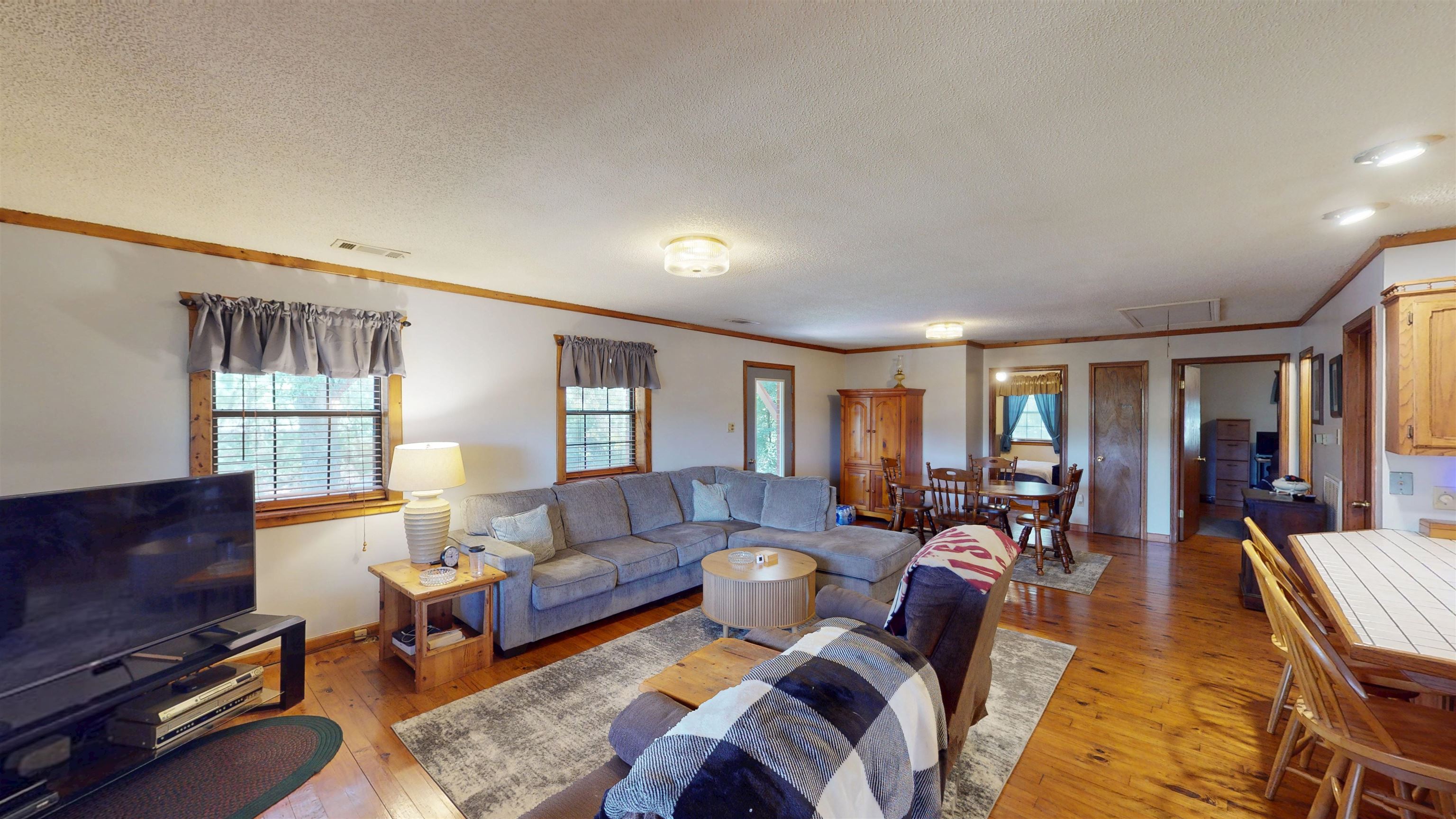 420 Joann Rd Property Photo 16