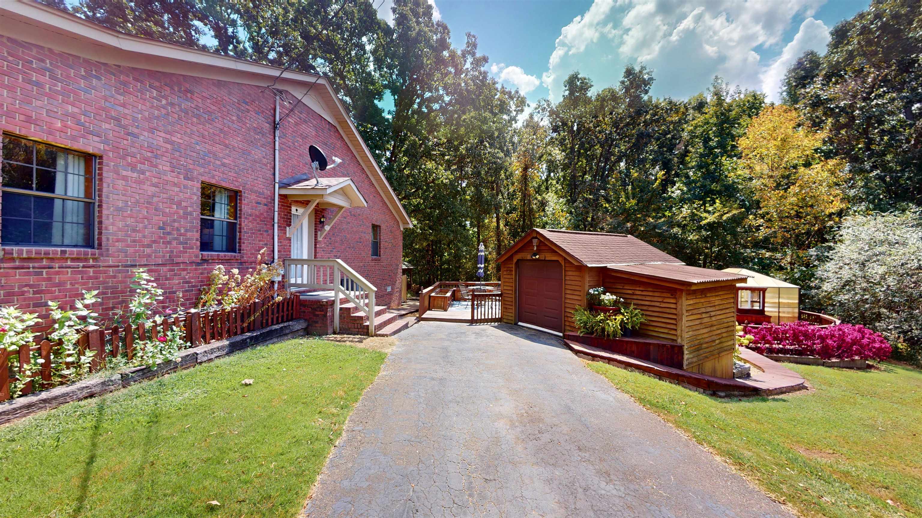 420 Joann Rd Property Photo 24