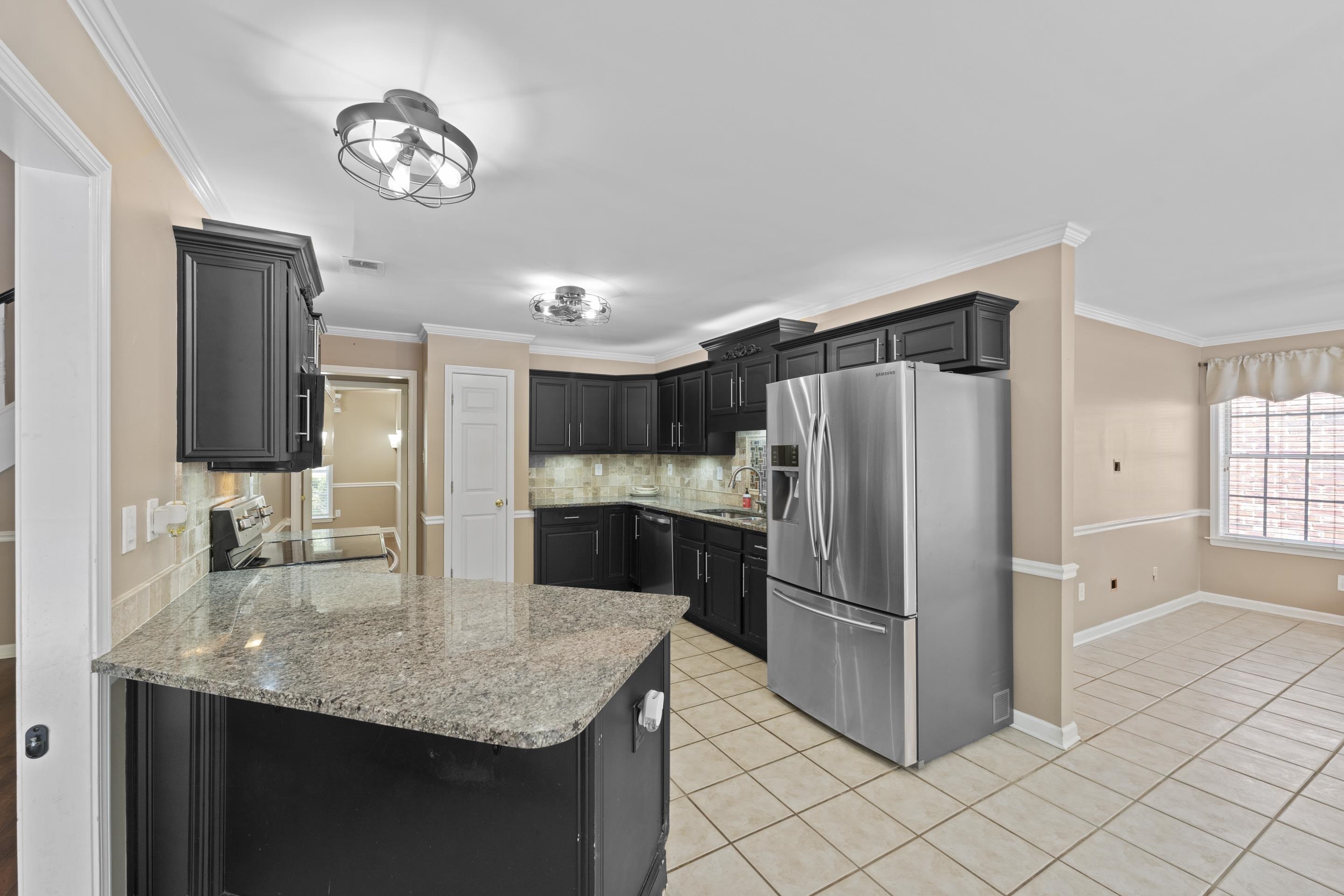 4742 Molsonwood Dr Property Photo 9