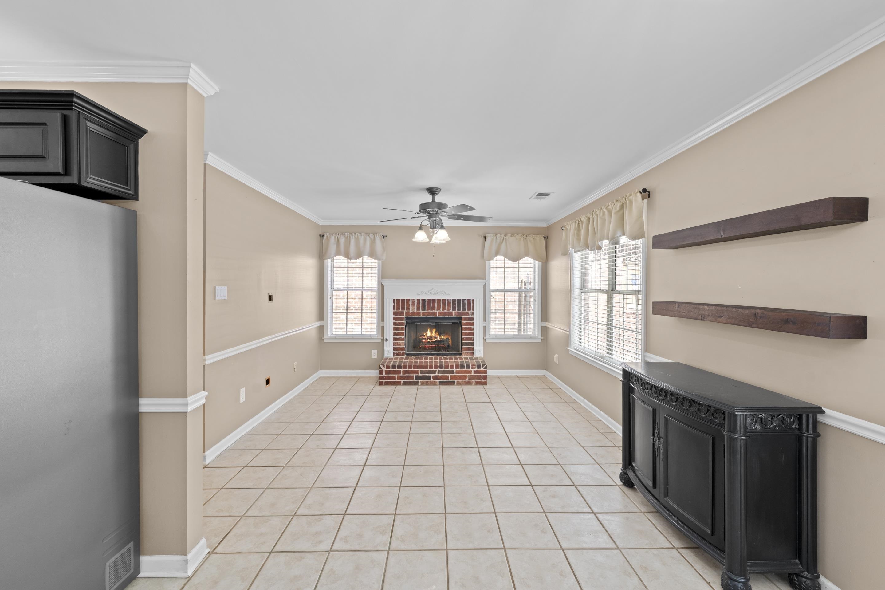 4742 Molsonwood Dr Property Photo 13