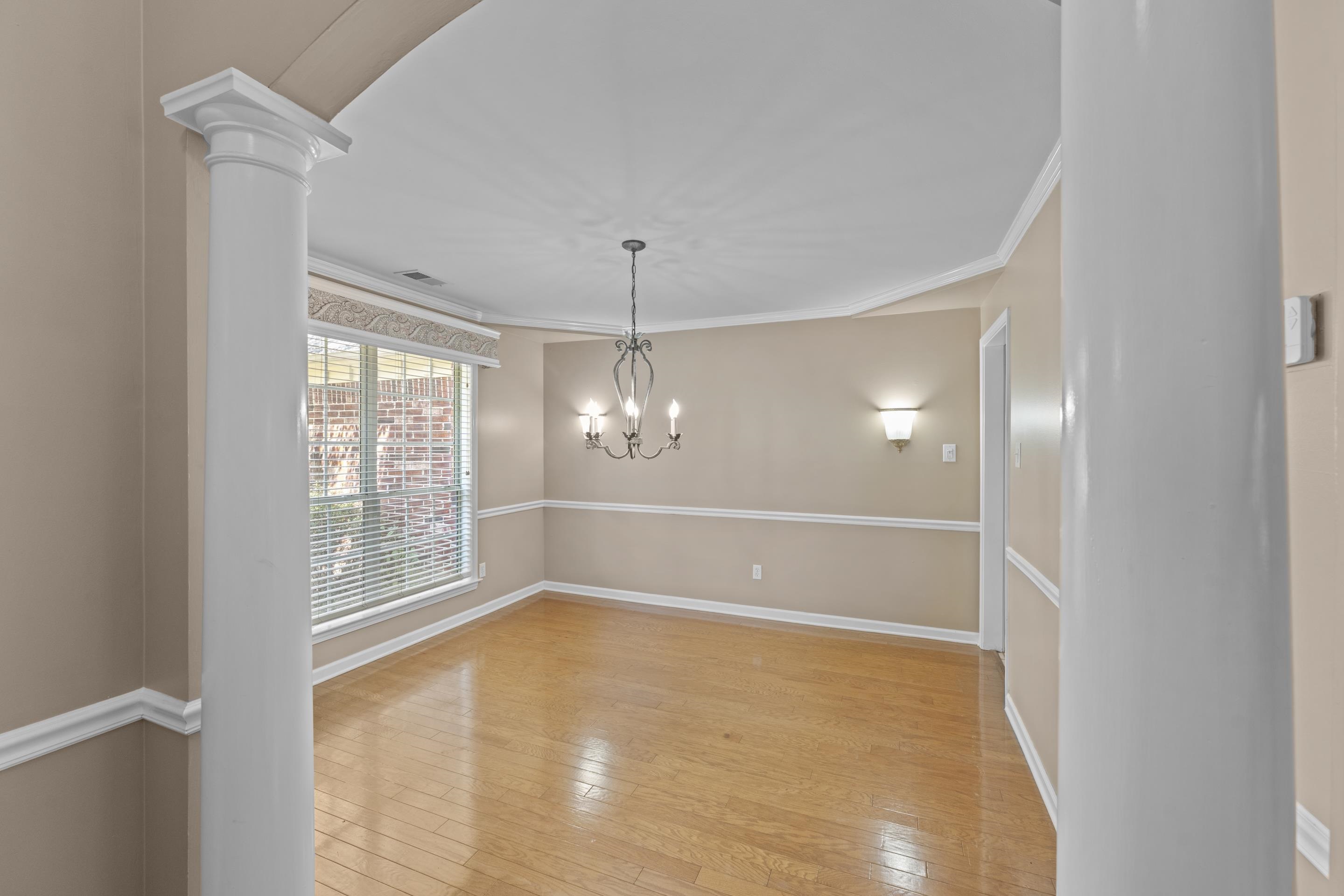 4742 Molsonwood Dr Property Photo 16
