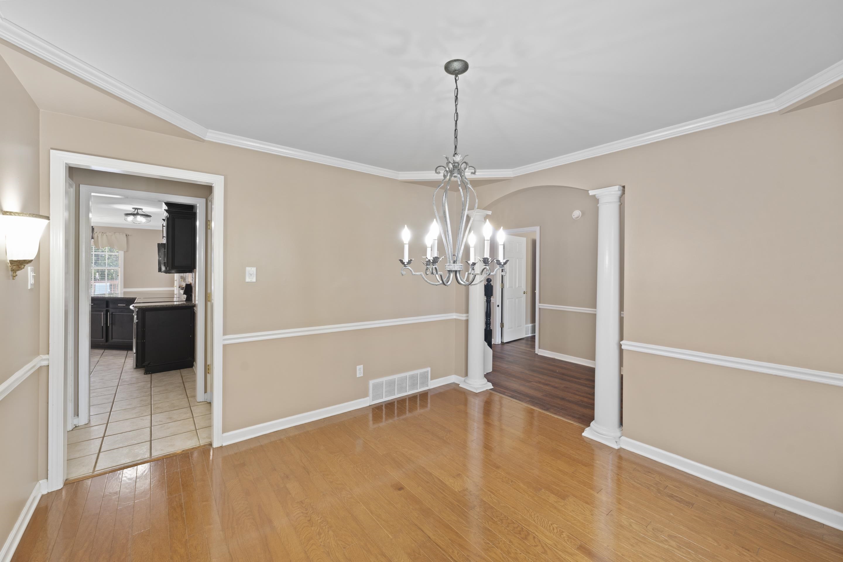 4742 Molsonwood Dr Property Photo 17
