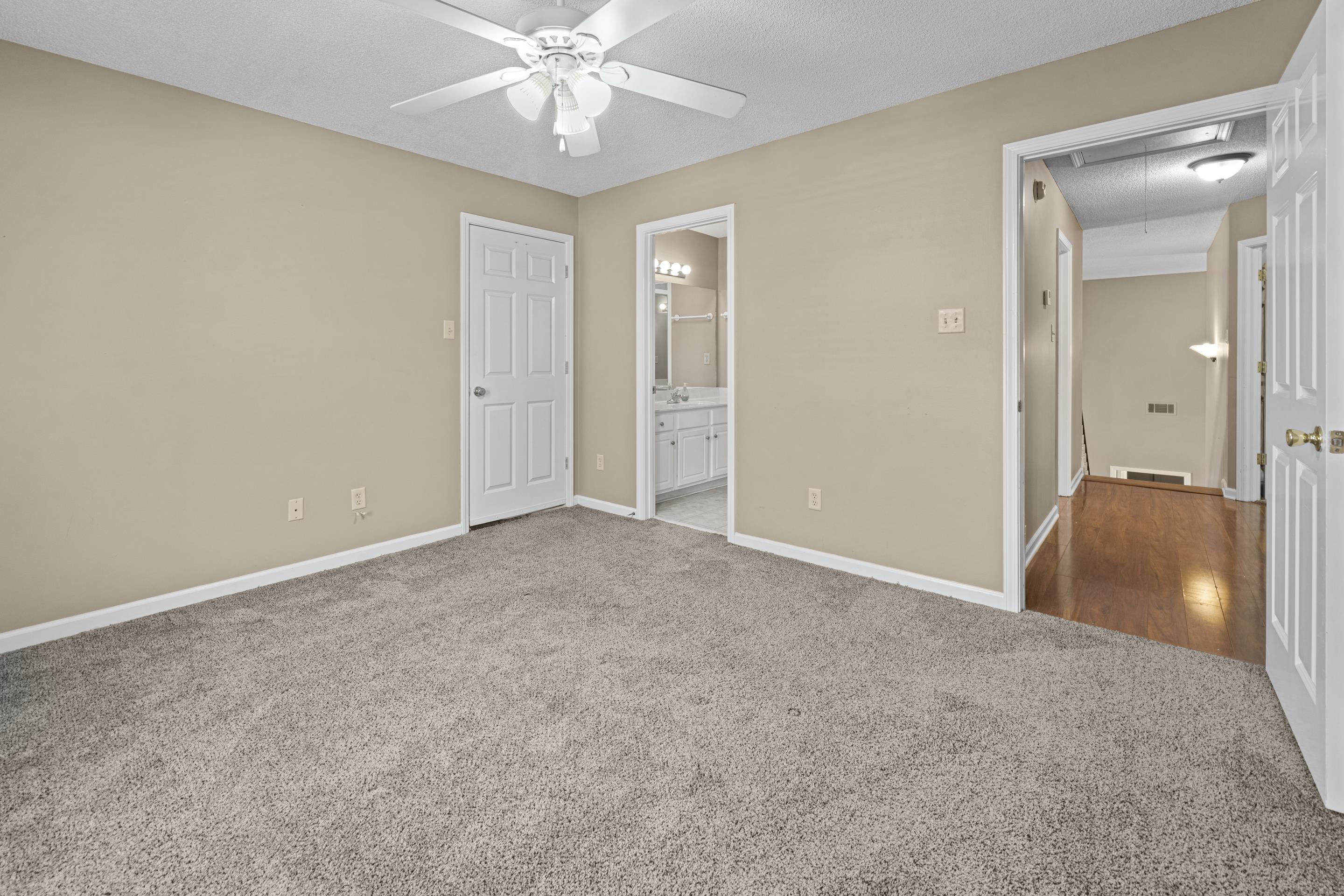 4742 Molsonwood Dr Property Photo 28