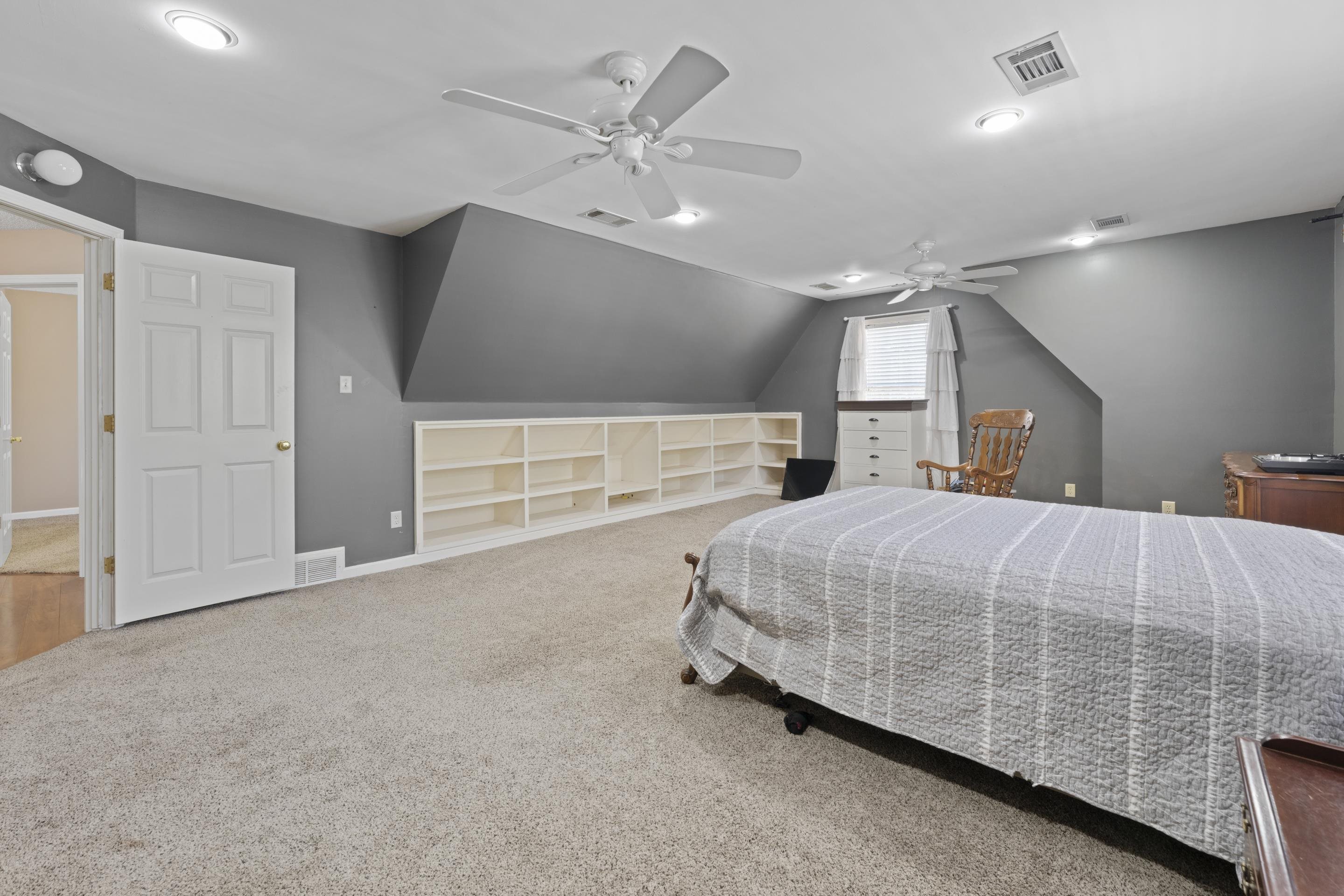 4742 Molsonwood Dr Property Photo 34