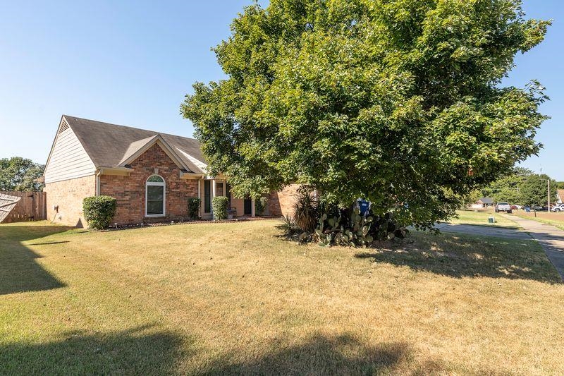 4397 Bradford Dr Property Photo 30