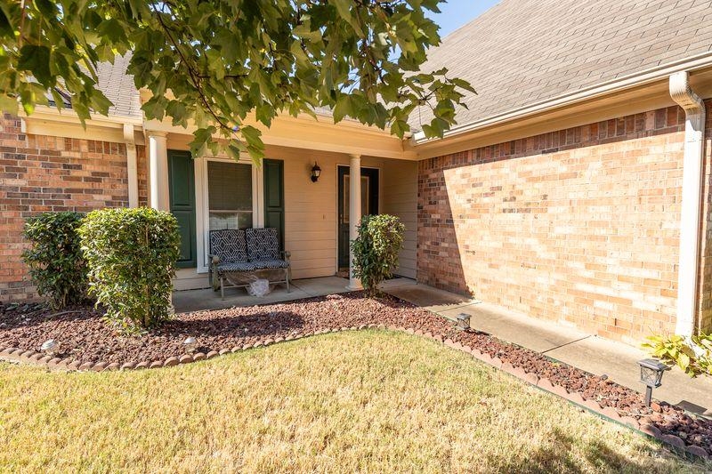 4397 Bradford Dr Property Photo 33