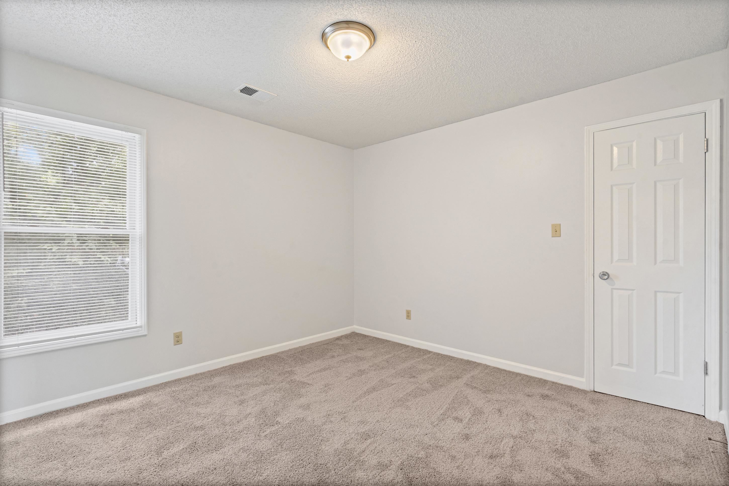 9083 Hearth Stone Cv Property Photo 6