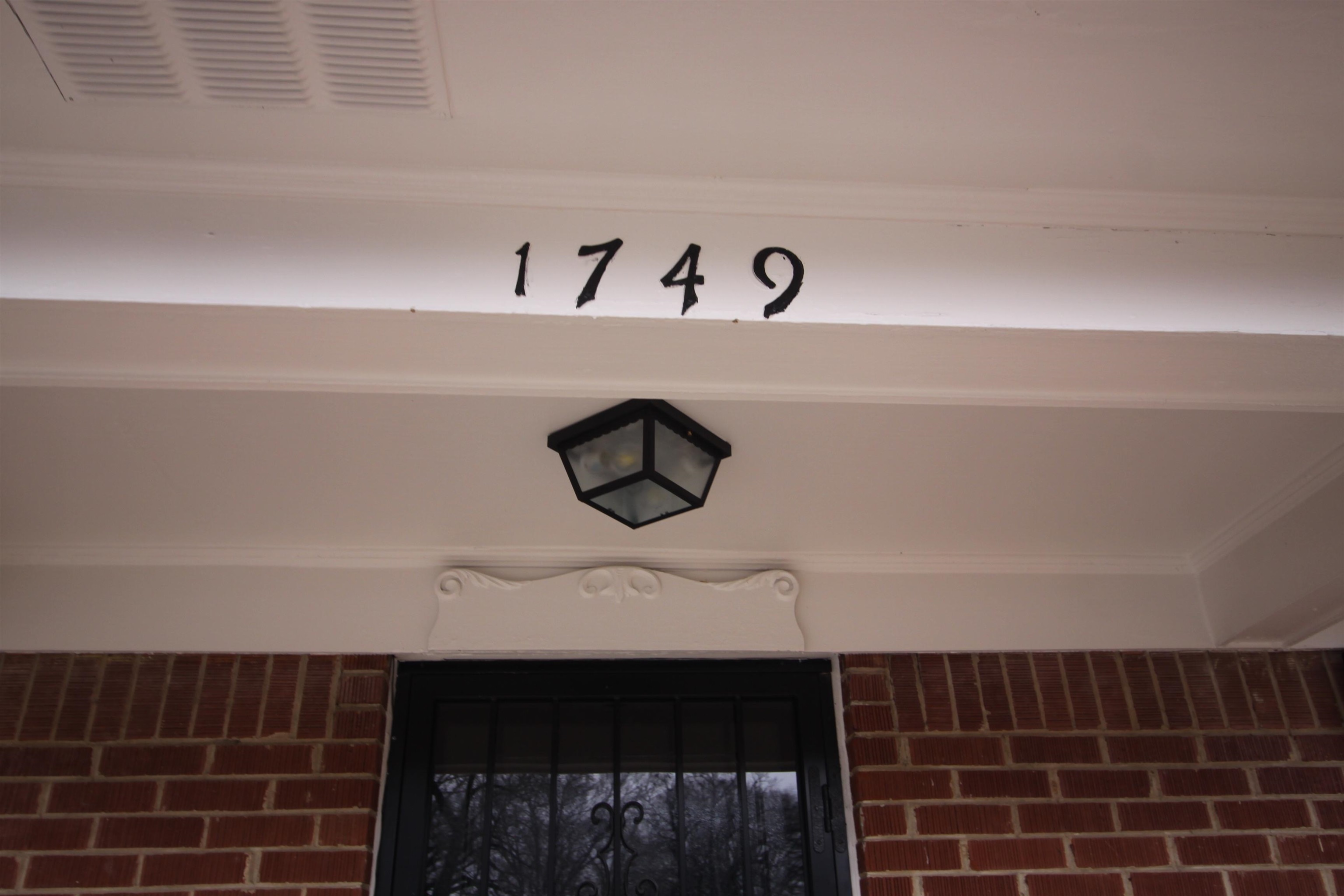 1749 S Perkins Rd Property Photo 2