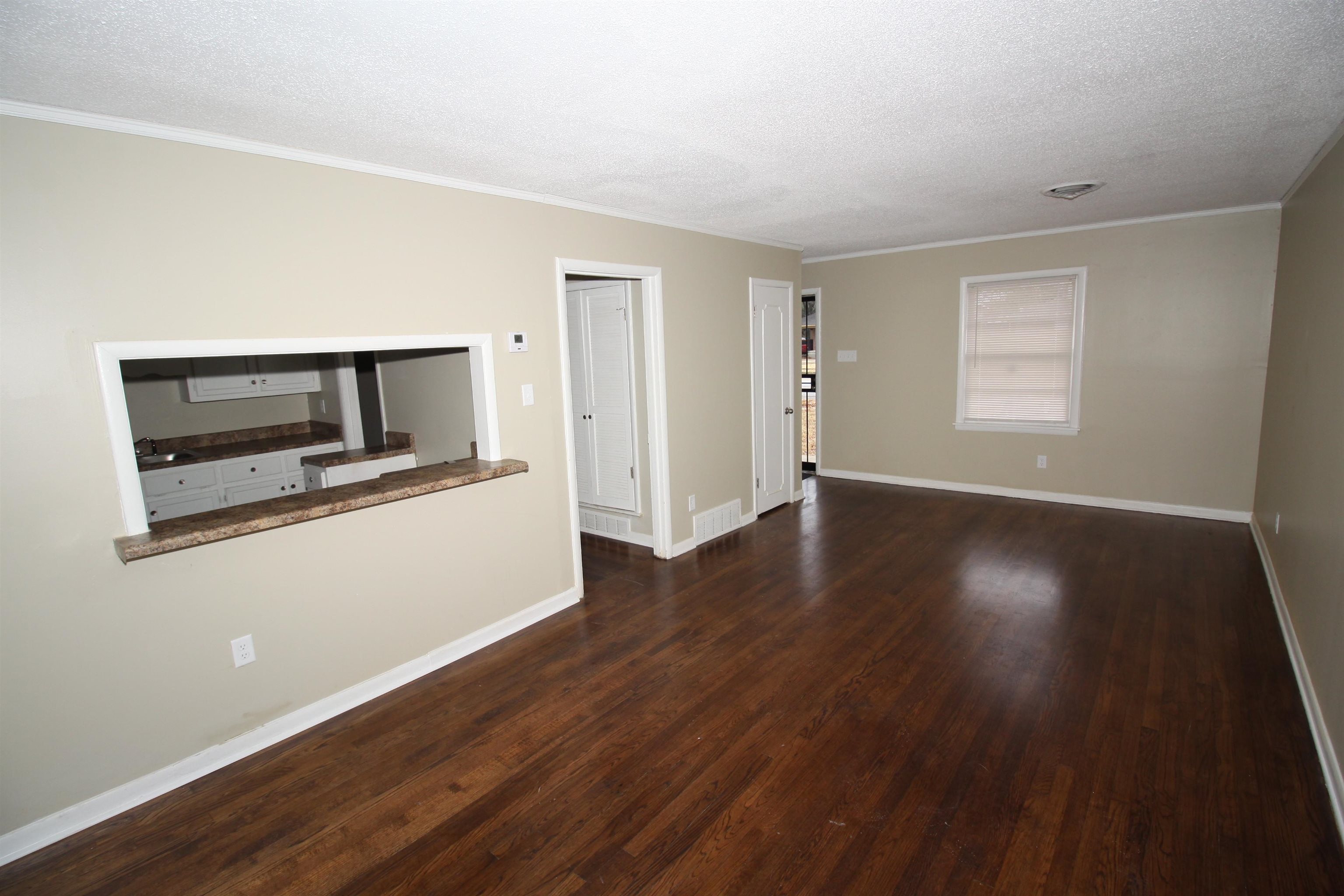 1749 S Perkins Rd Property Photo 8
