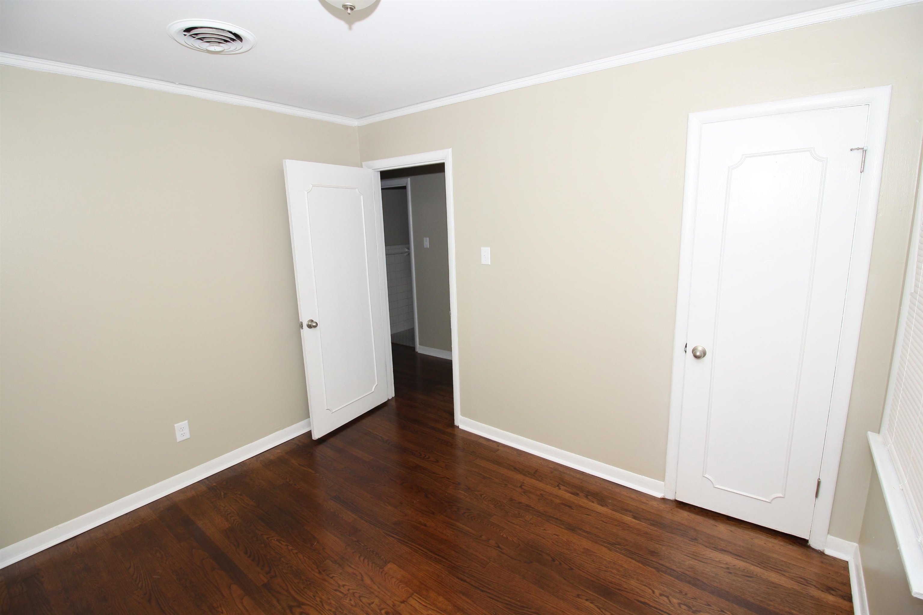 1749 S Perkins Rd Property Photo 15