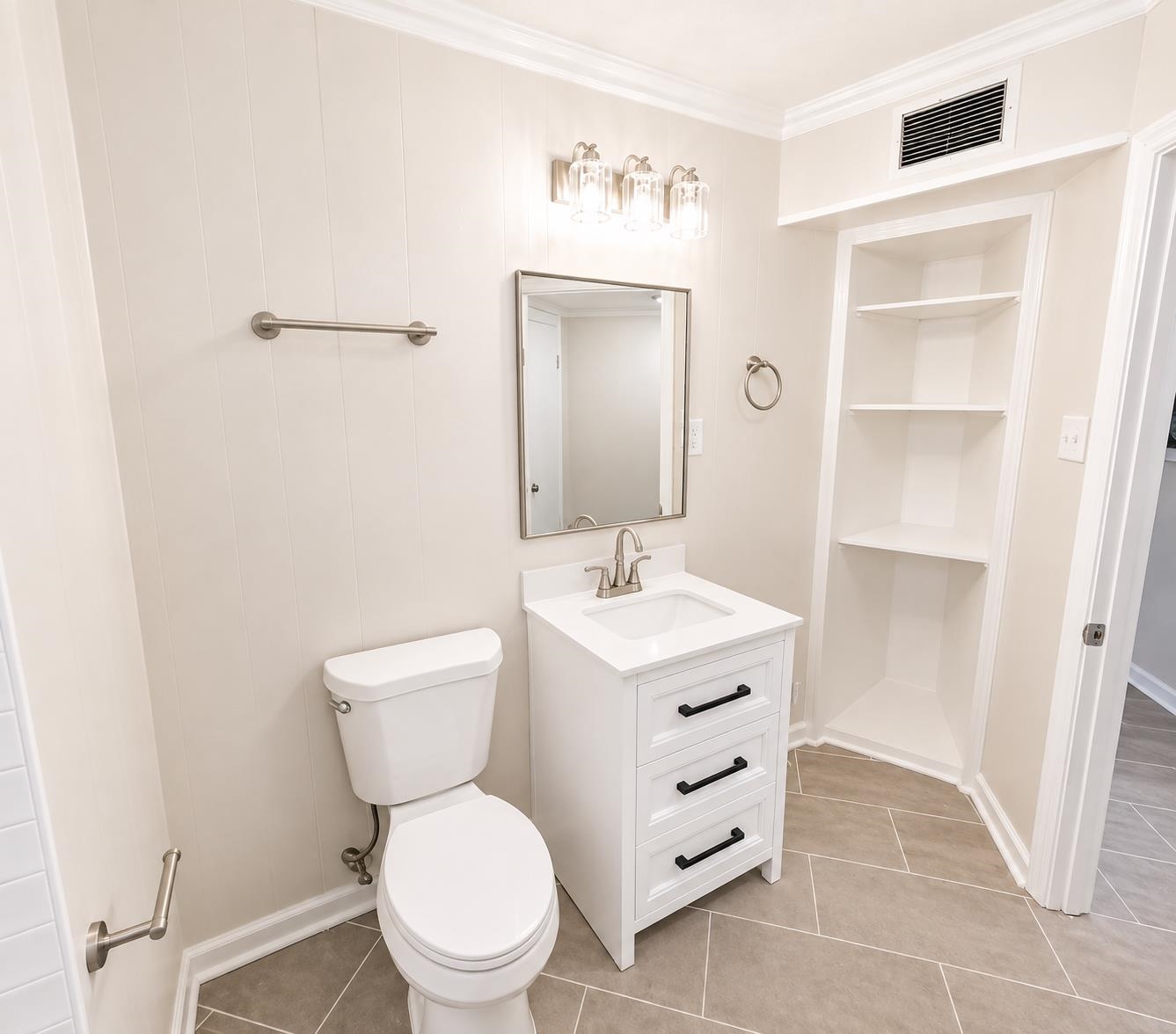 1126 Will Scarlet Rd Property Photo 11