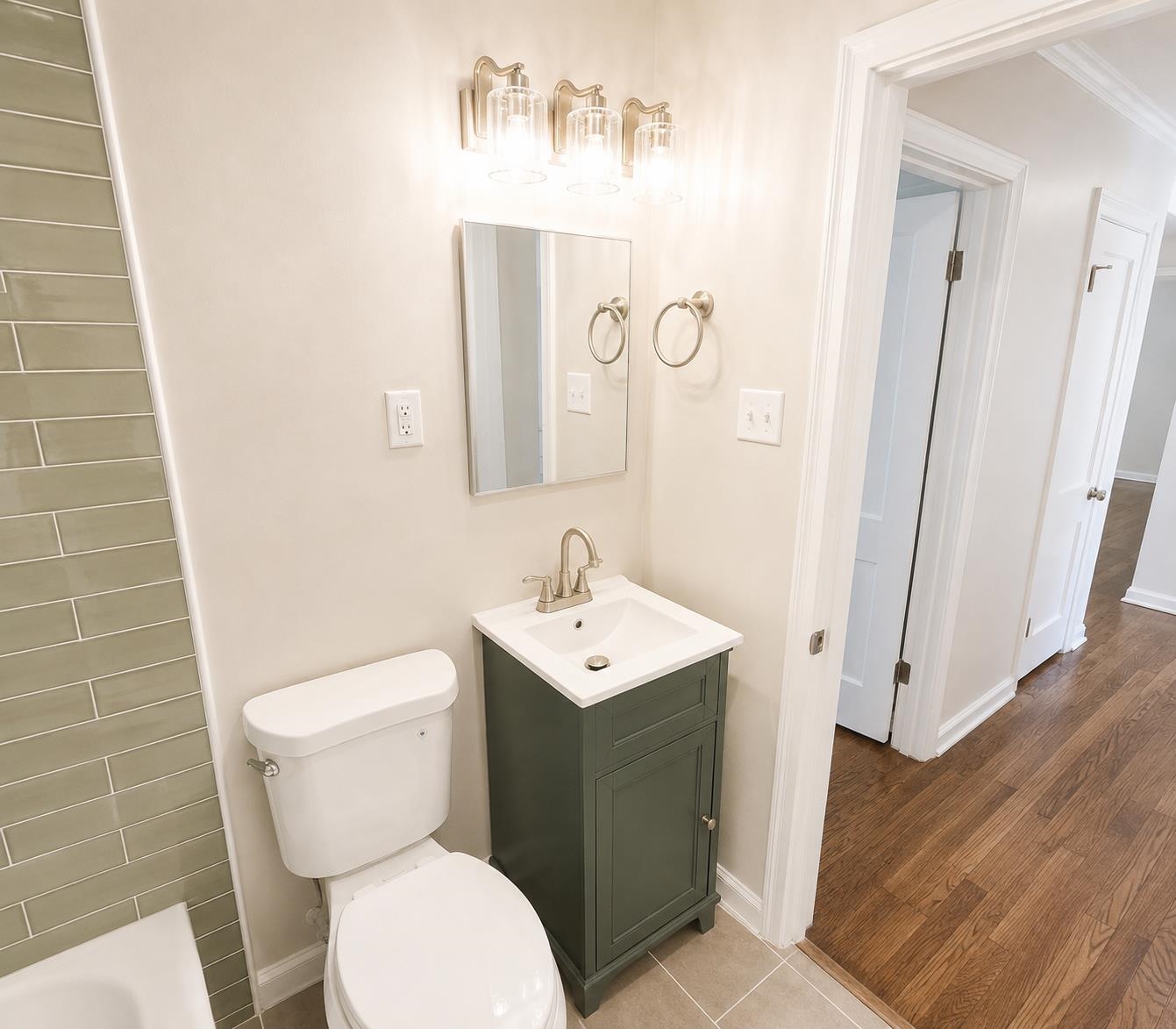1126 Will Scarlet Rd Property Photo 14