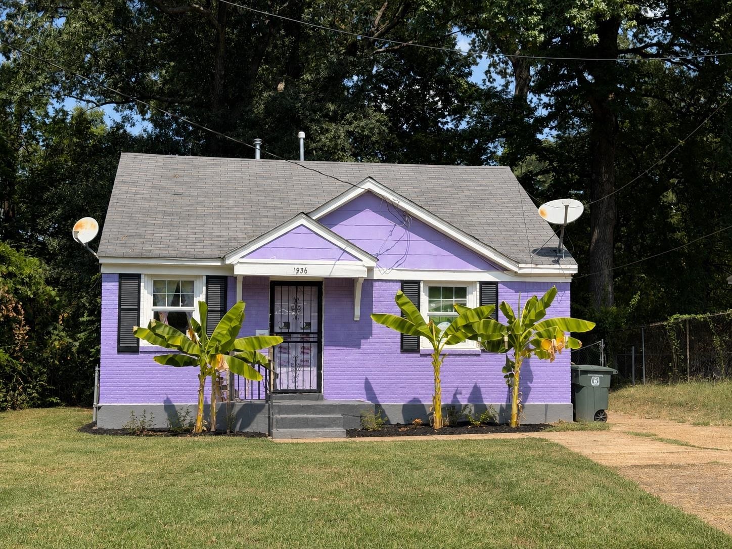1936 The Elms Ave Property Photo 1