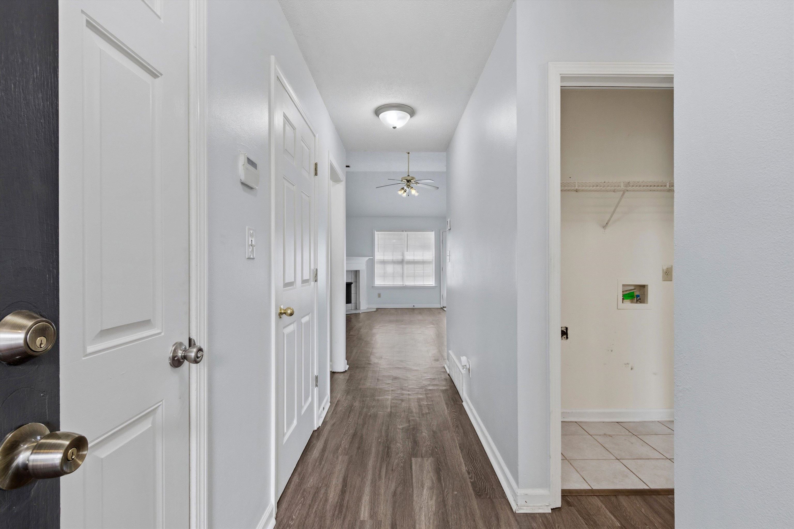 7267 Amberly Way Dr Property Photo 4