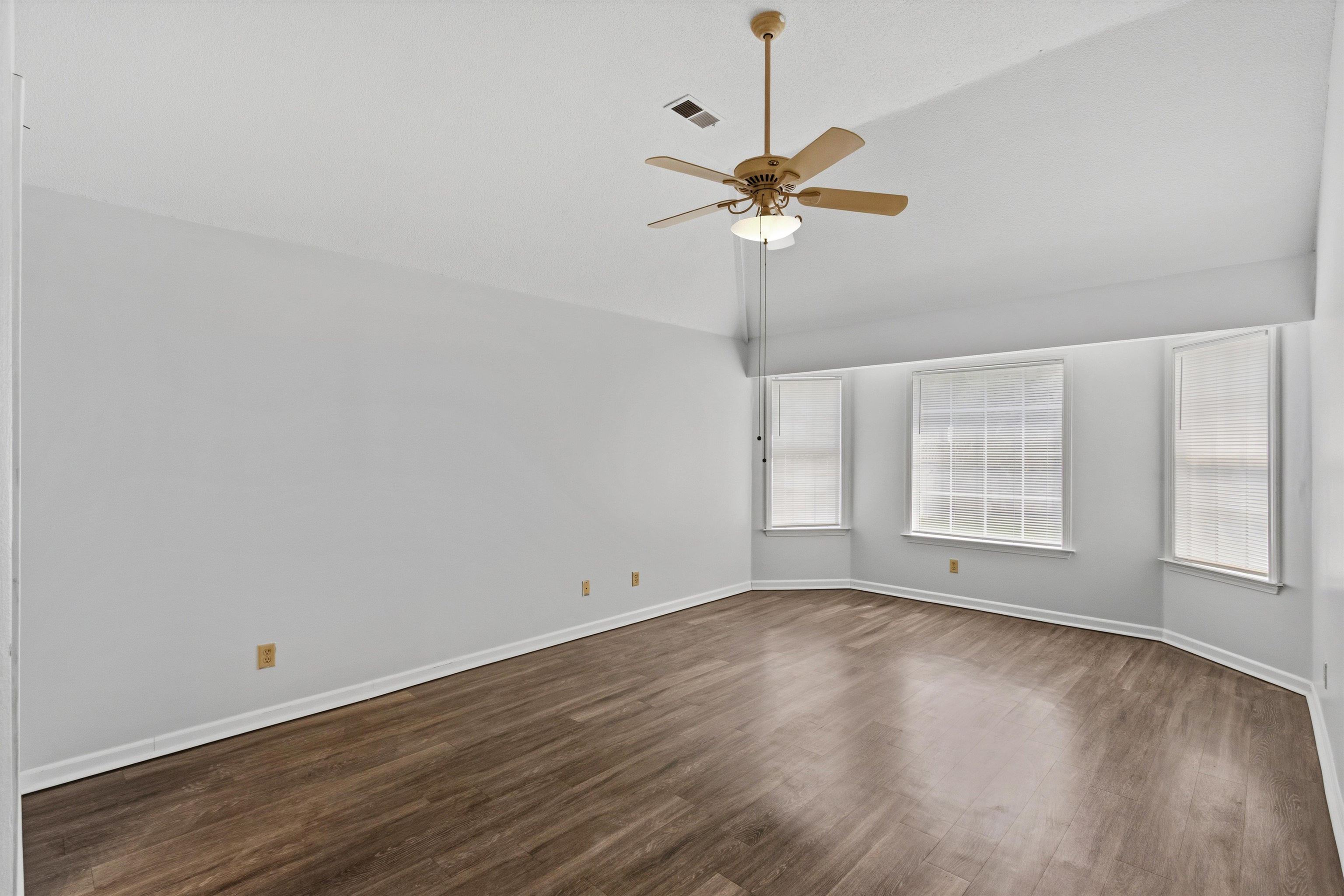7267 Amberly Way Dr Property Photo 13