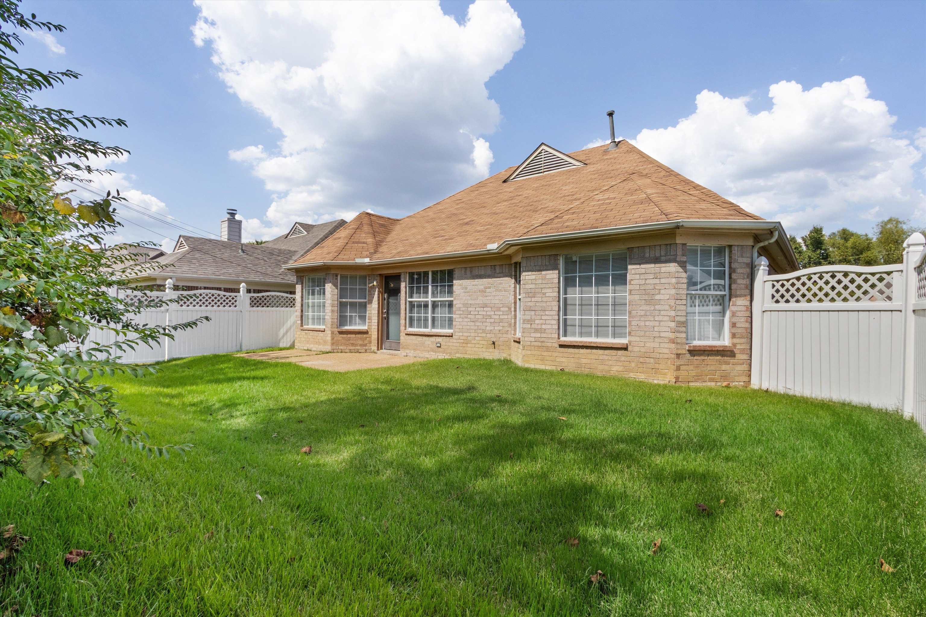7267 Amberly Way Dr Property Photo 27