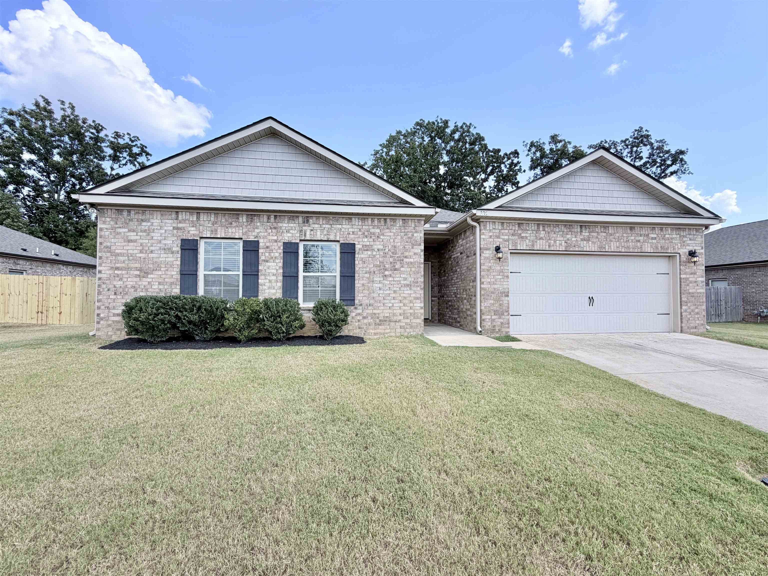 385 Beau Tisdale Dr Property Photo 1