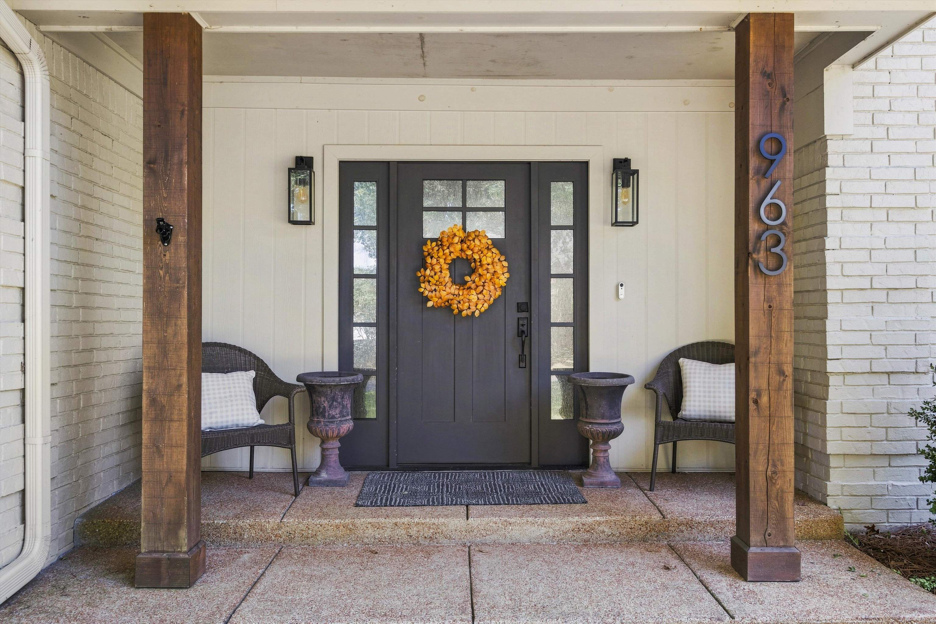 963 Autumn Oaks Cir Property Photo 3