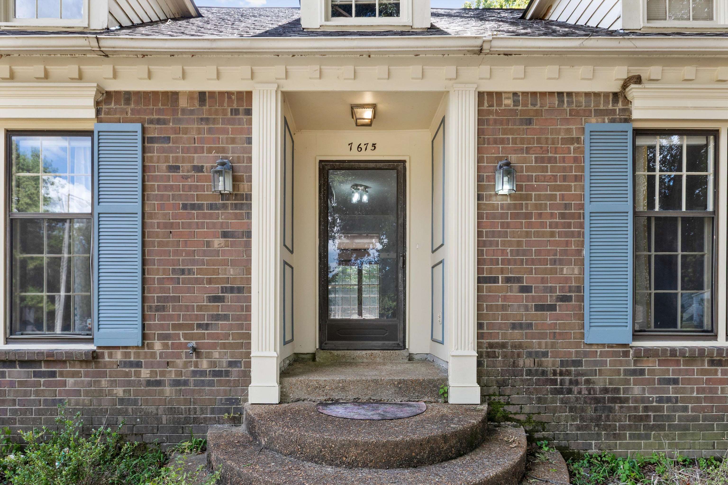 7675 Mardite Cv Property Photo 3