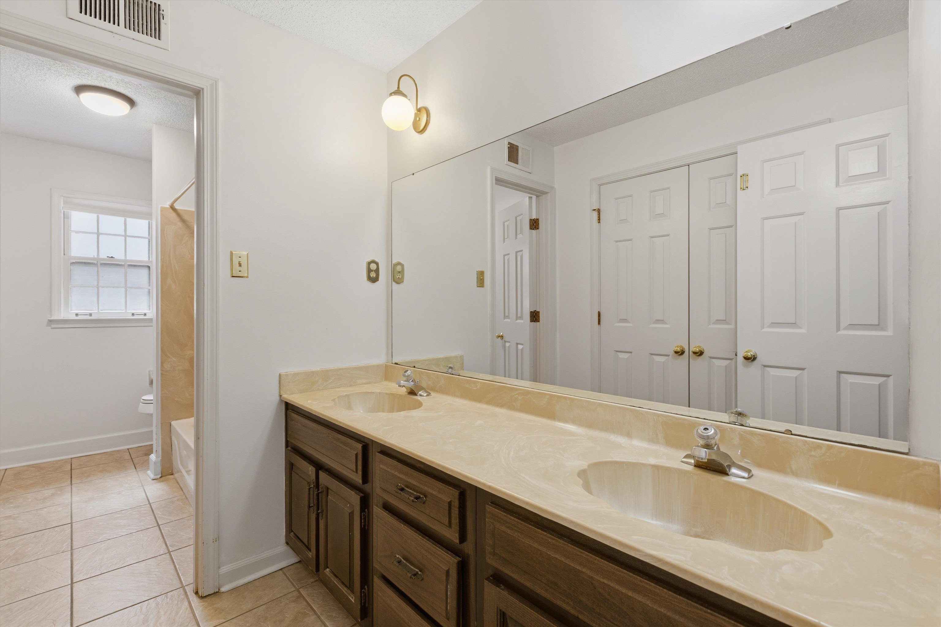7675 Mardite Cv Property Photo 21