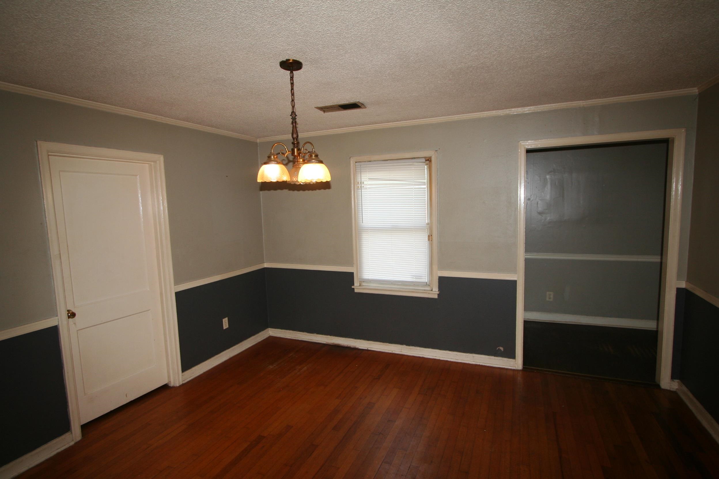 1596 Russwood Rd Property Photo 11