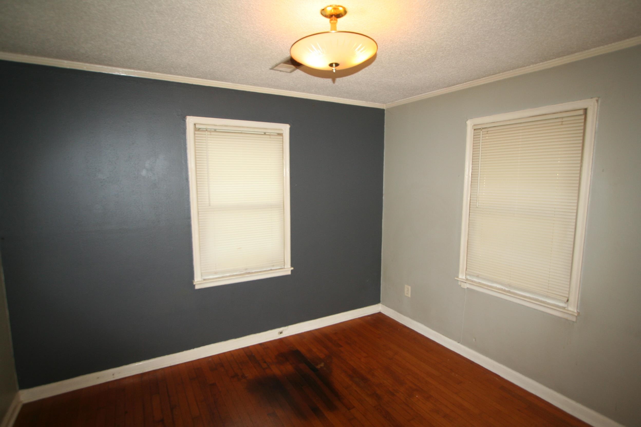 1596 Russwood Rd Property Photo 15