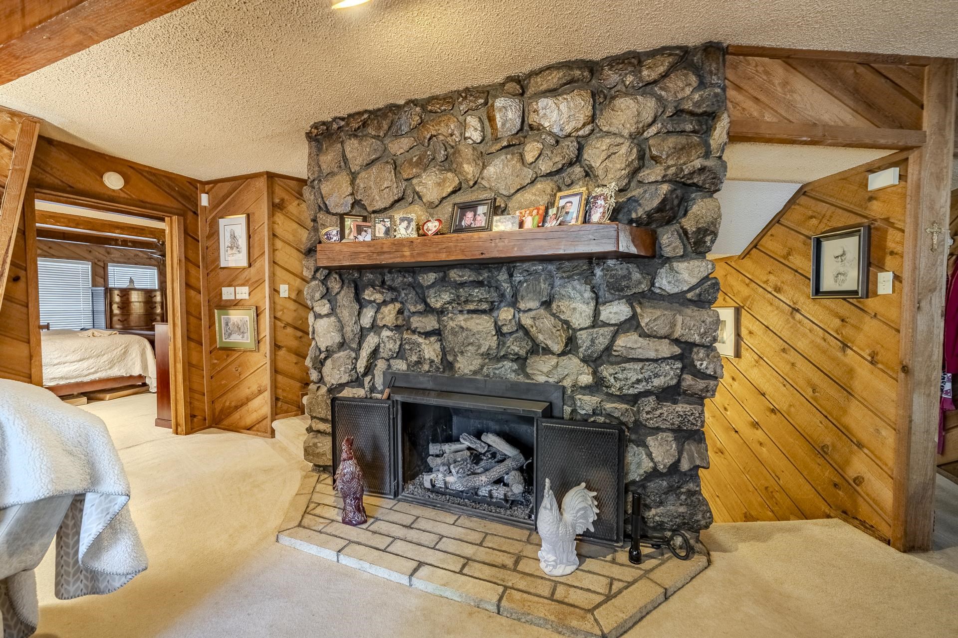 830 Yellow Creek Ln Property Photo 5