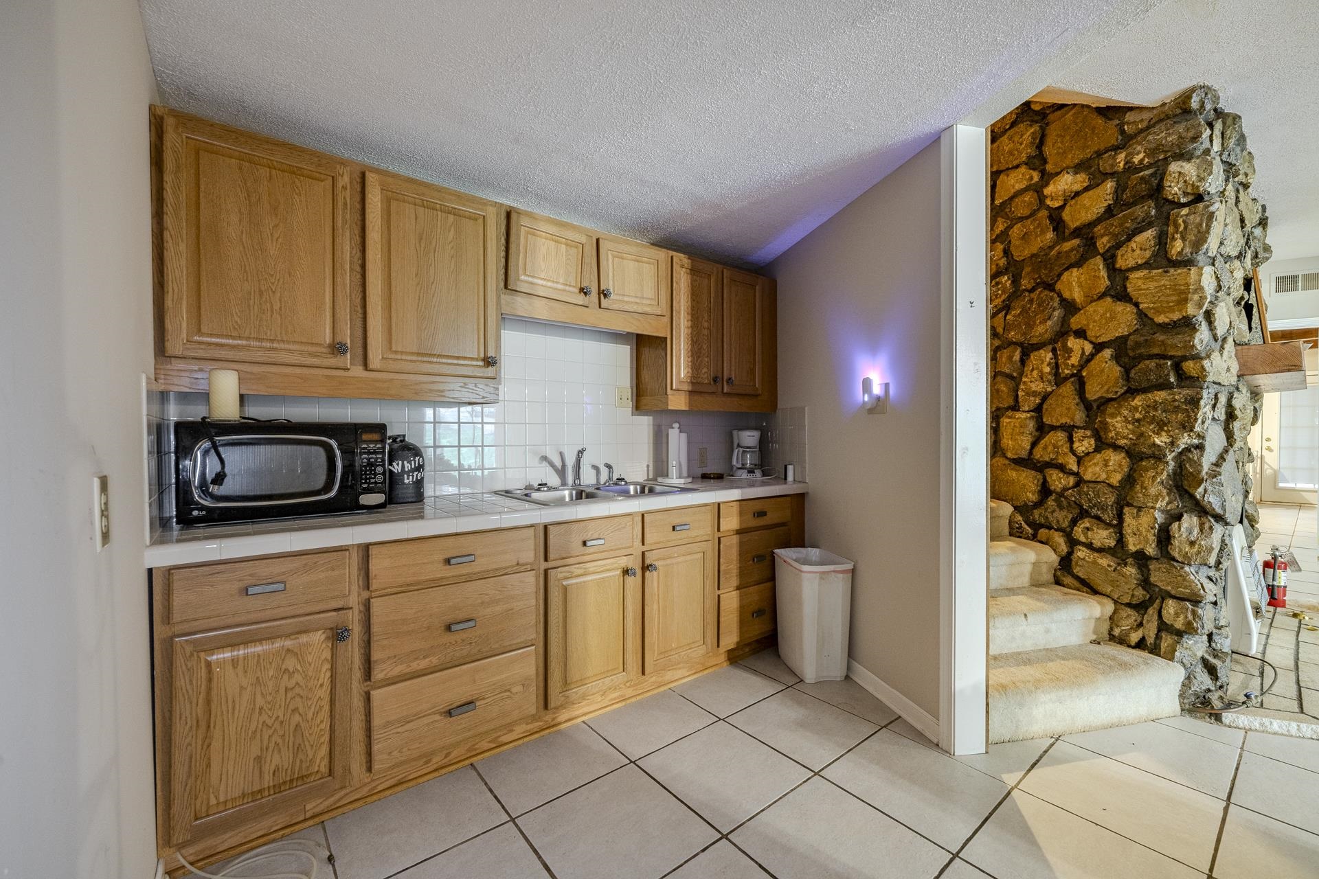 830 Yellow Creek Ln Property Photo 18