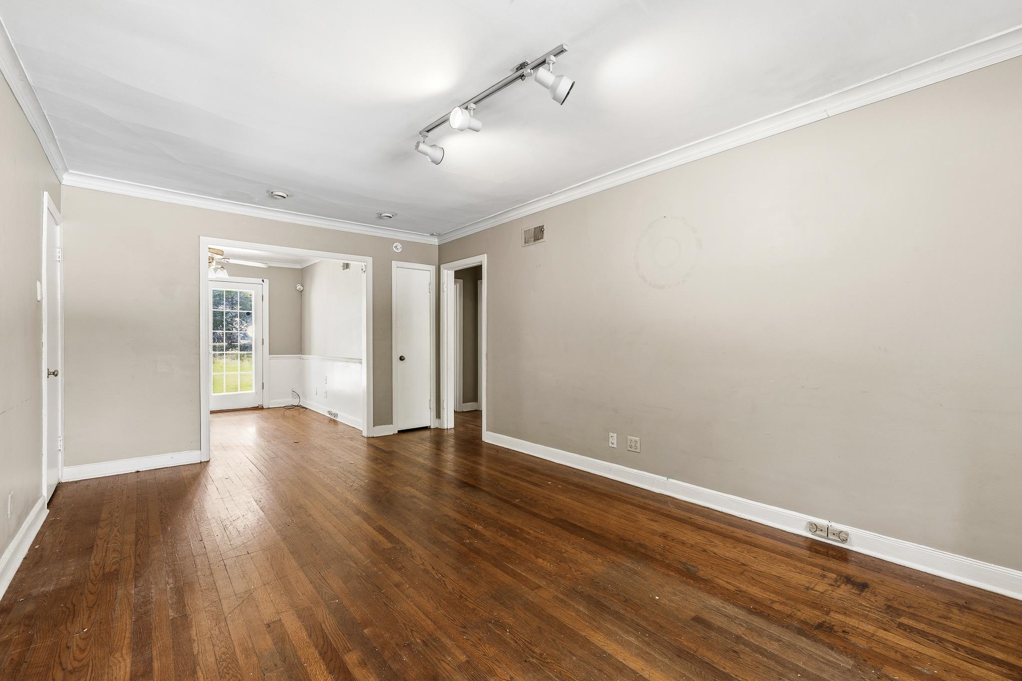 4906 Spottswood Ave Property Photo 5