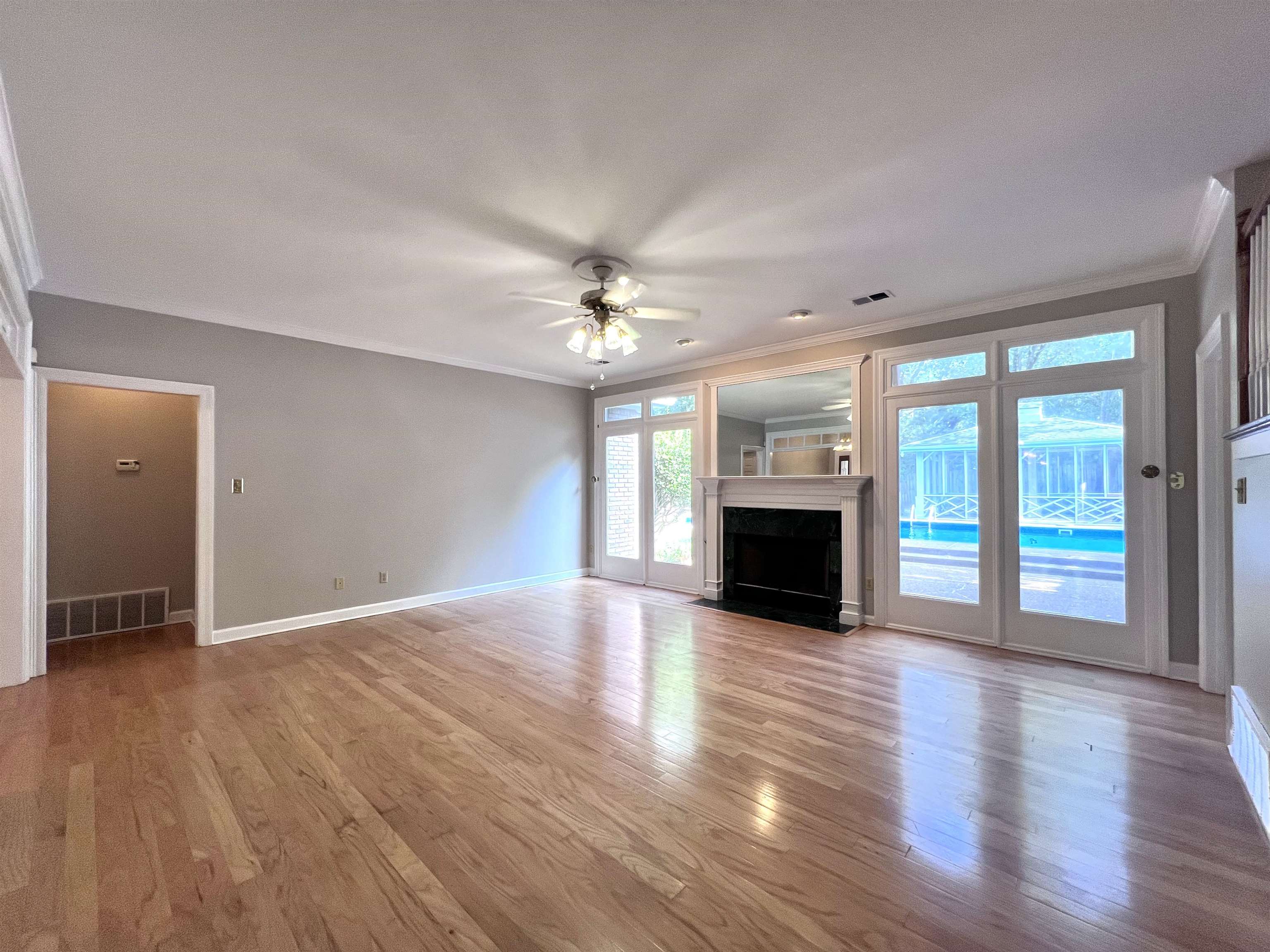 560 Windsor Park Cv Property Photo 11