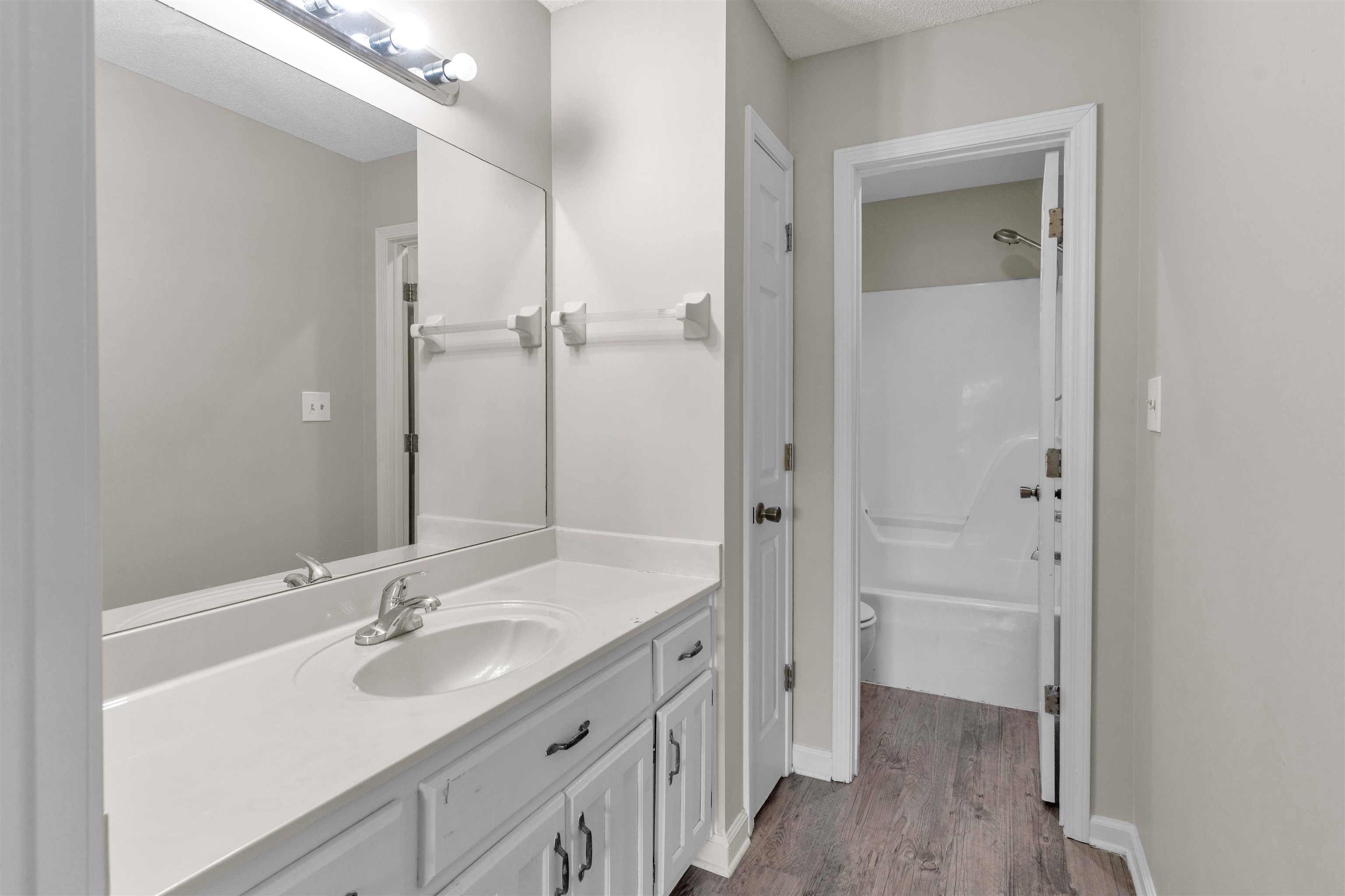 6676 Whitten Pine Dr Property Photo 6
