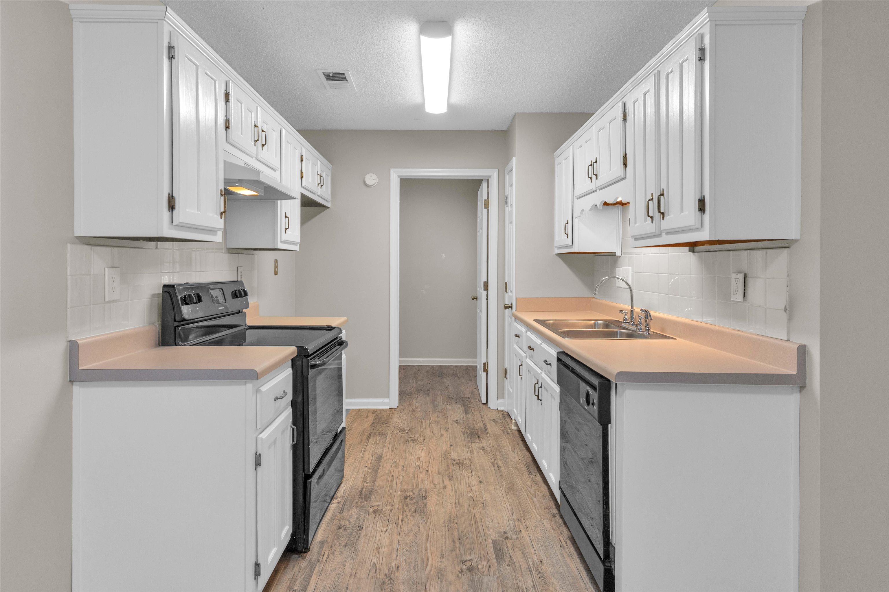 6676 Whitten Pine Dr Property Photo 12