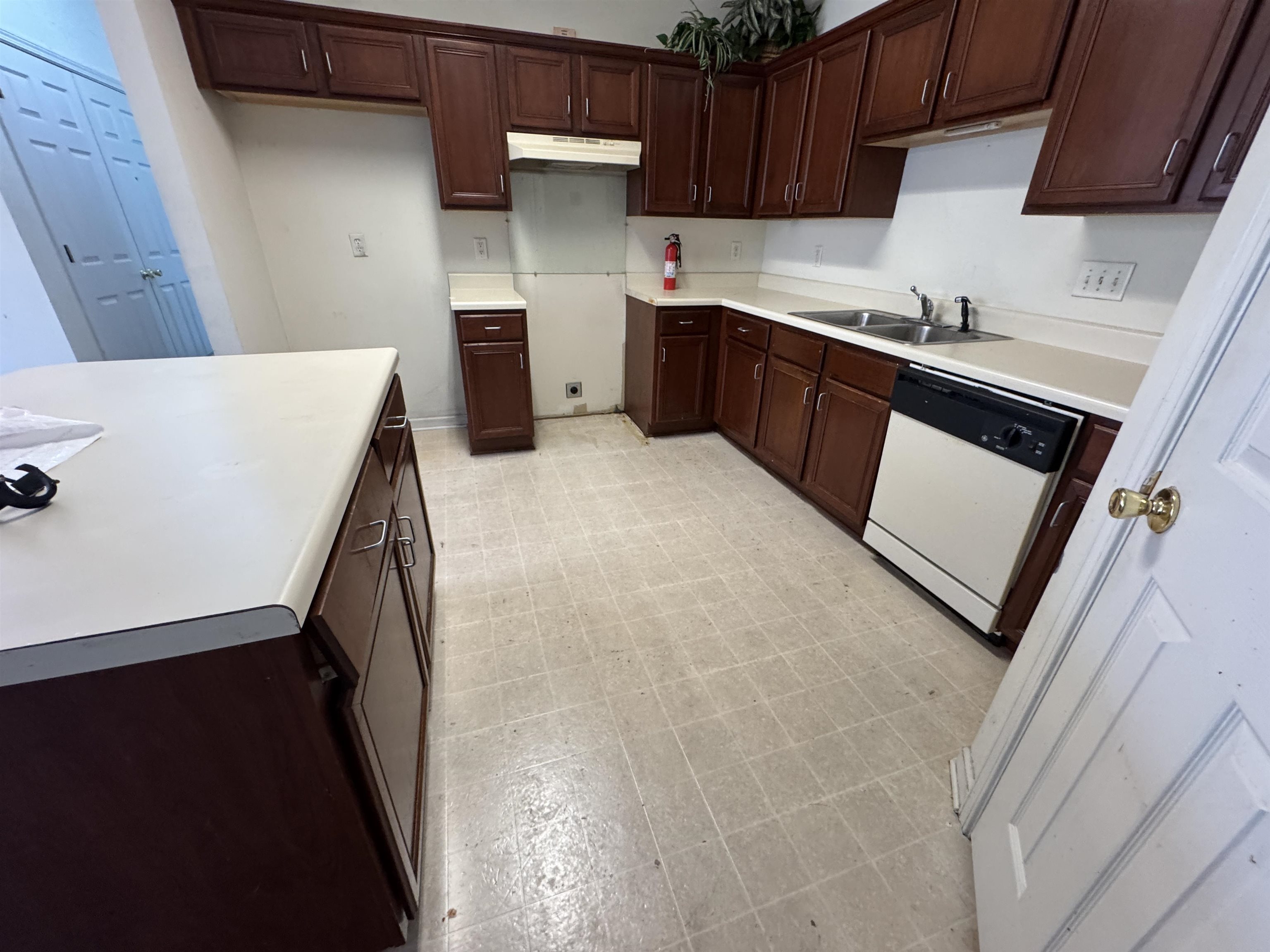 7774 Lipscomb Dr Property Photo 8