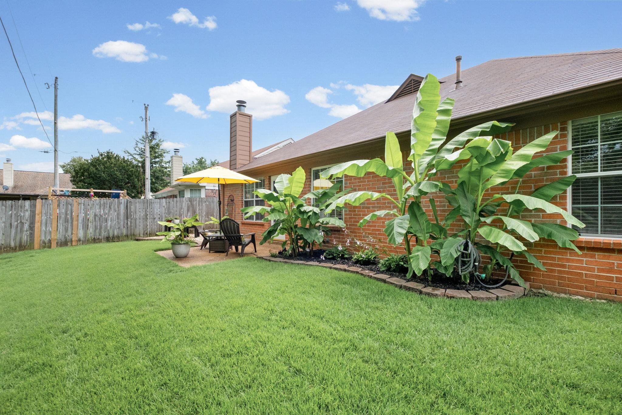 1078 Jessica Lauren Dr Property Photo 24