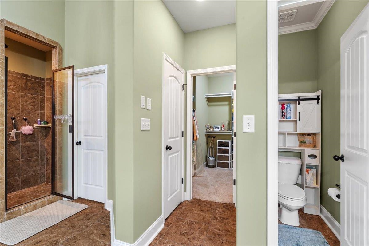 210 Saunders Creek Cir Property Photo 22