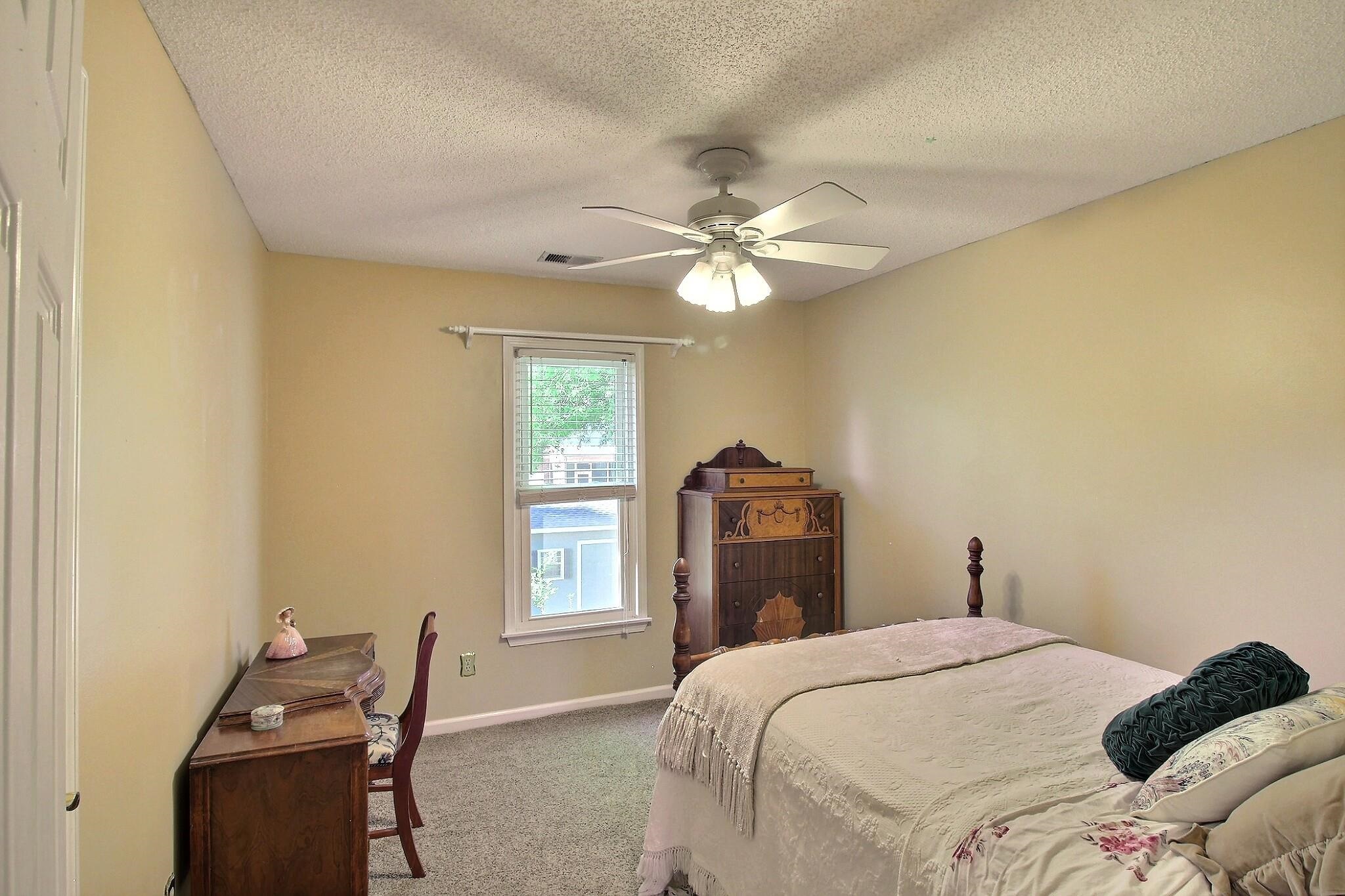 573 Merriweather Dr Property Photo 20