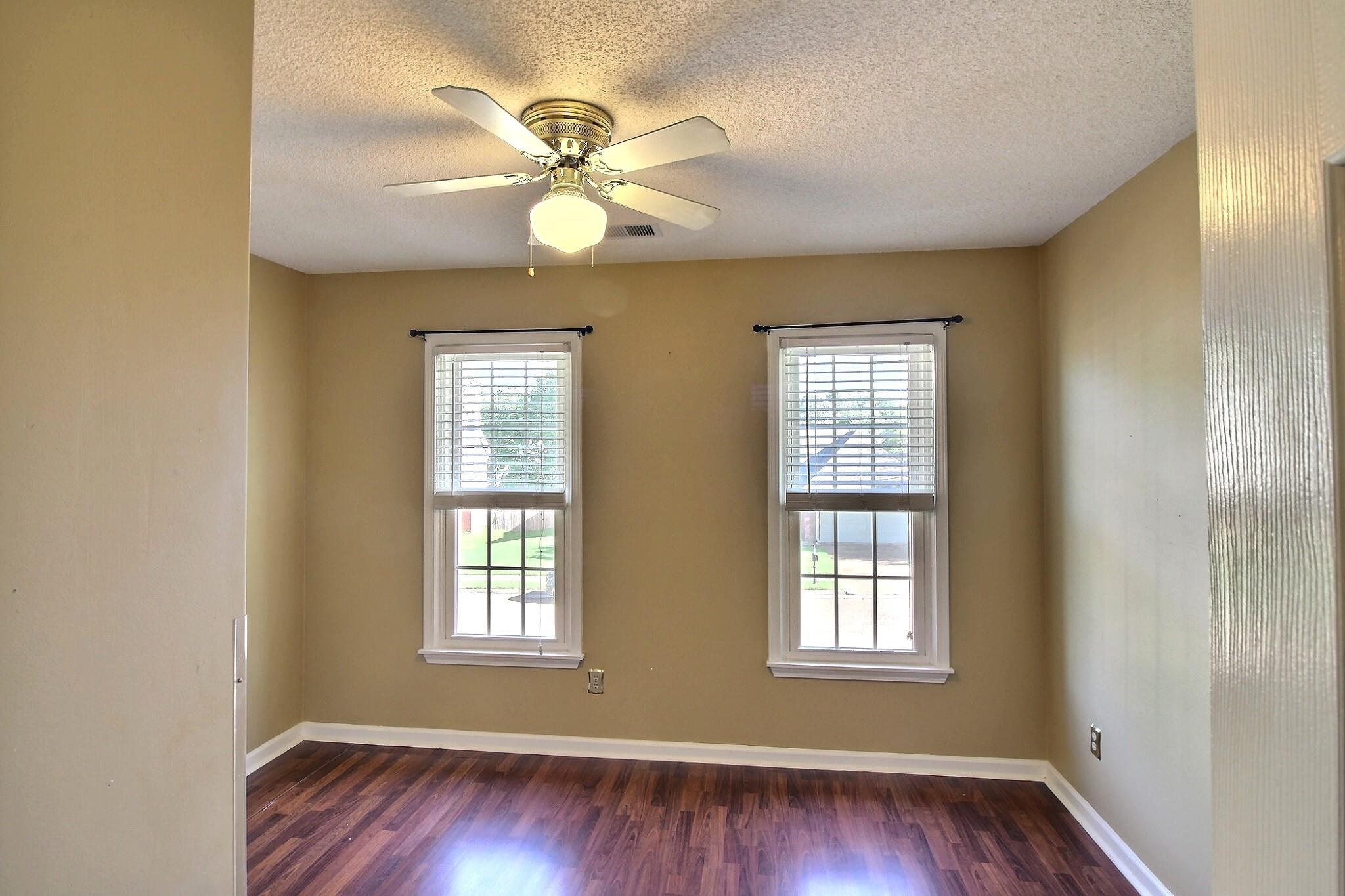 573 Merriweather Dr Property Photo 25
