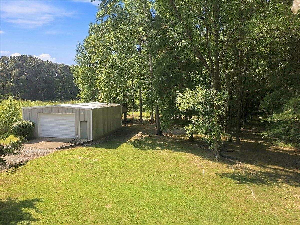 1285 Donelson Dr Property Photo 5