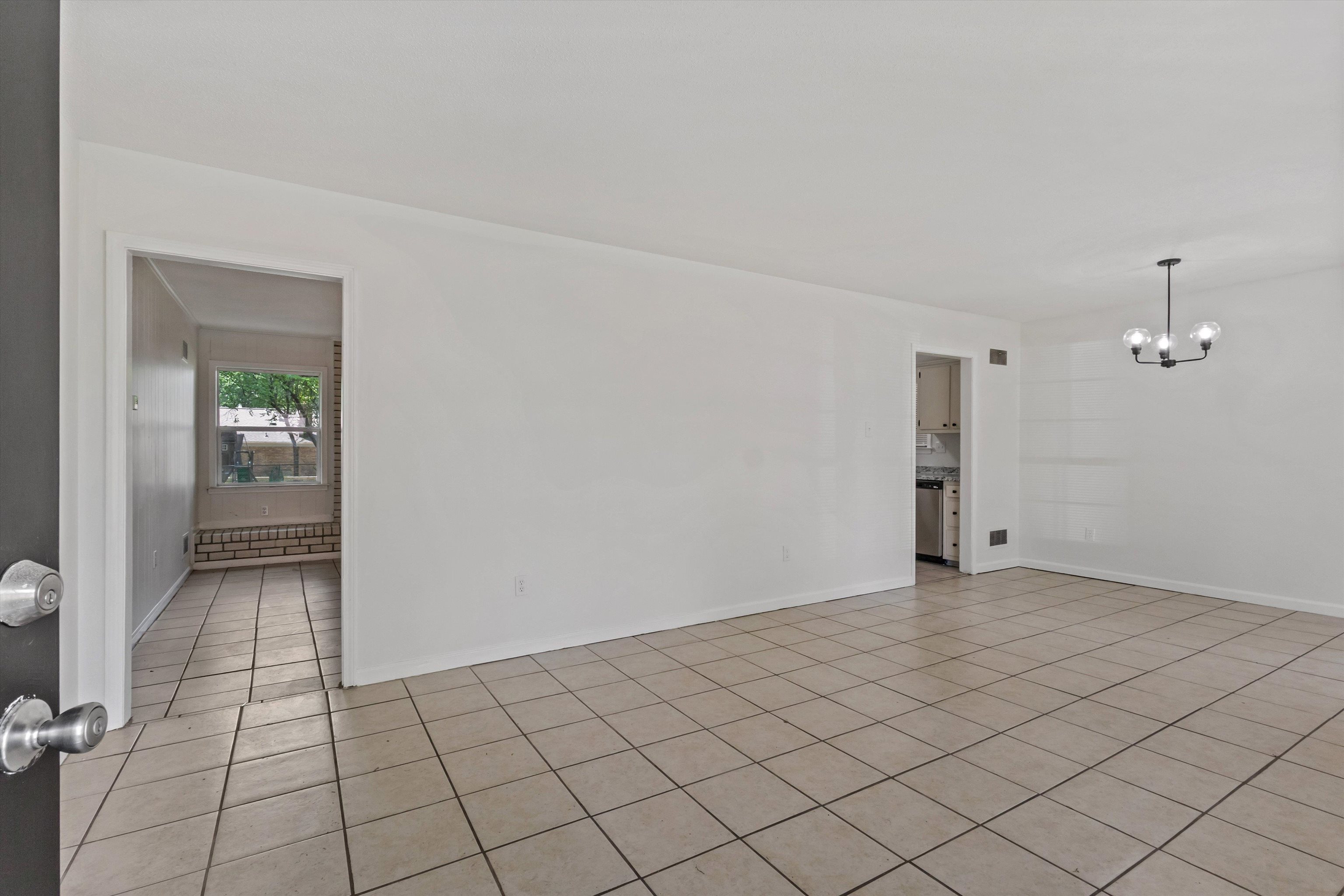 5417 Fleetway Ave Property Photo 3
