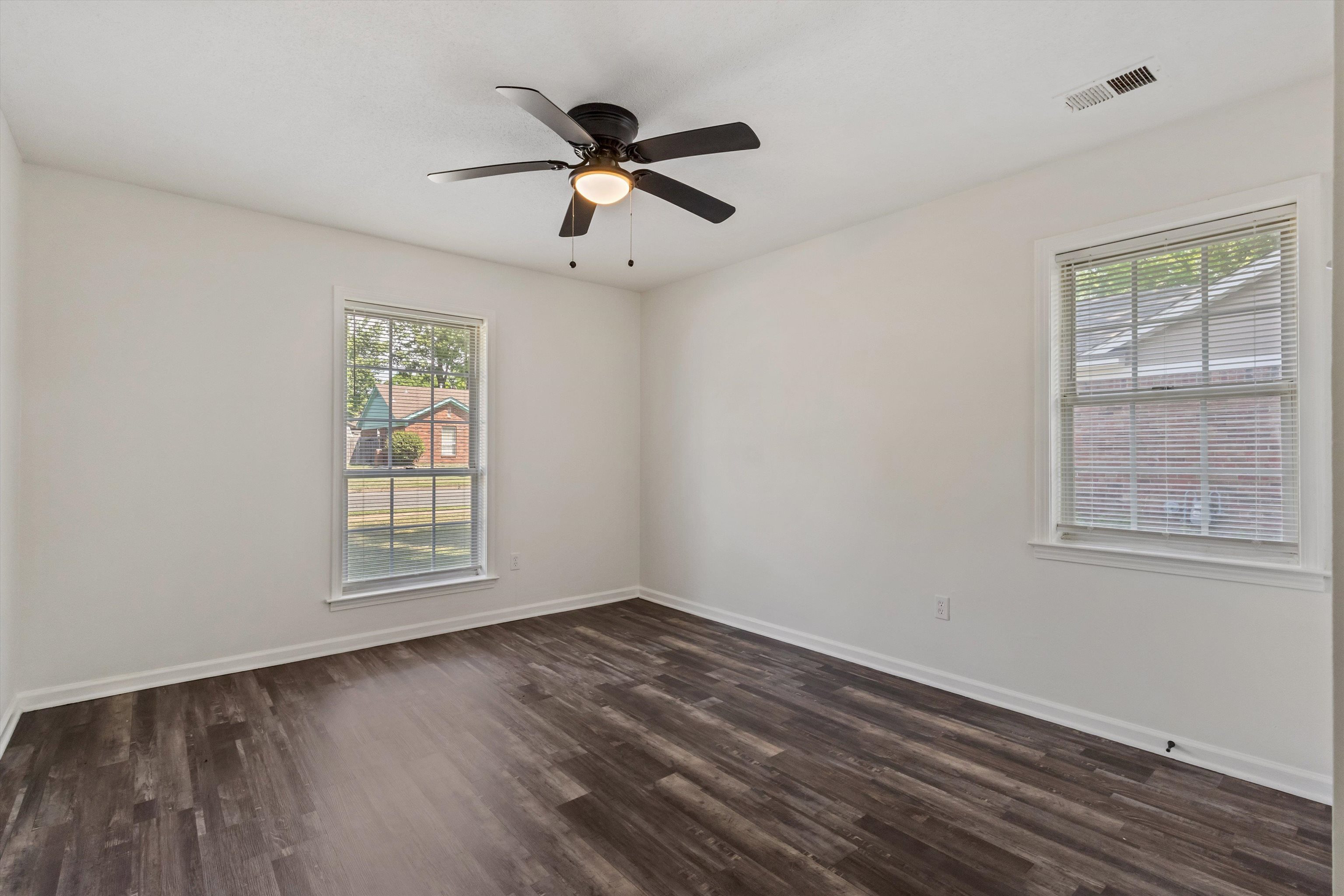 5417 Fleetway Ave Property Photo 12