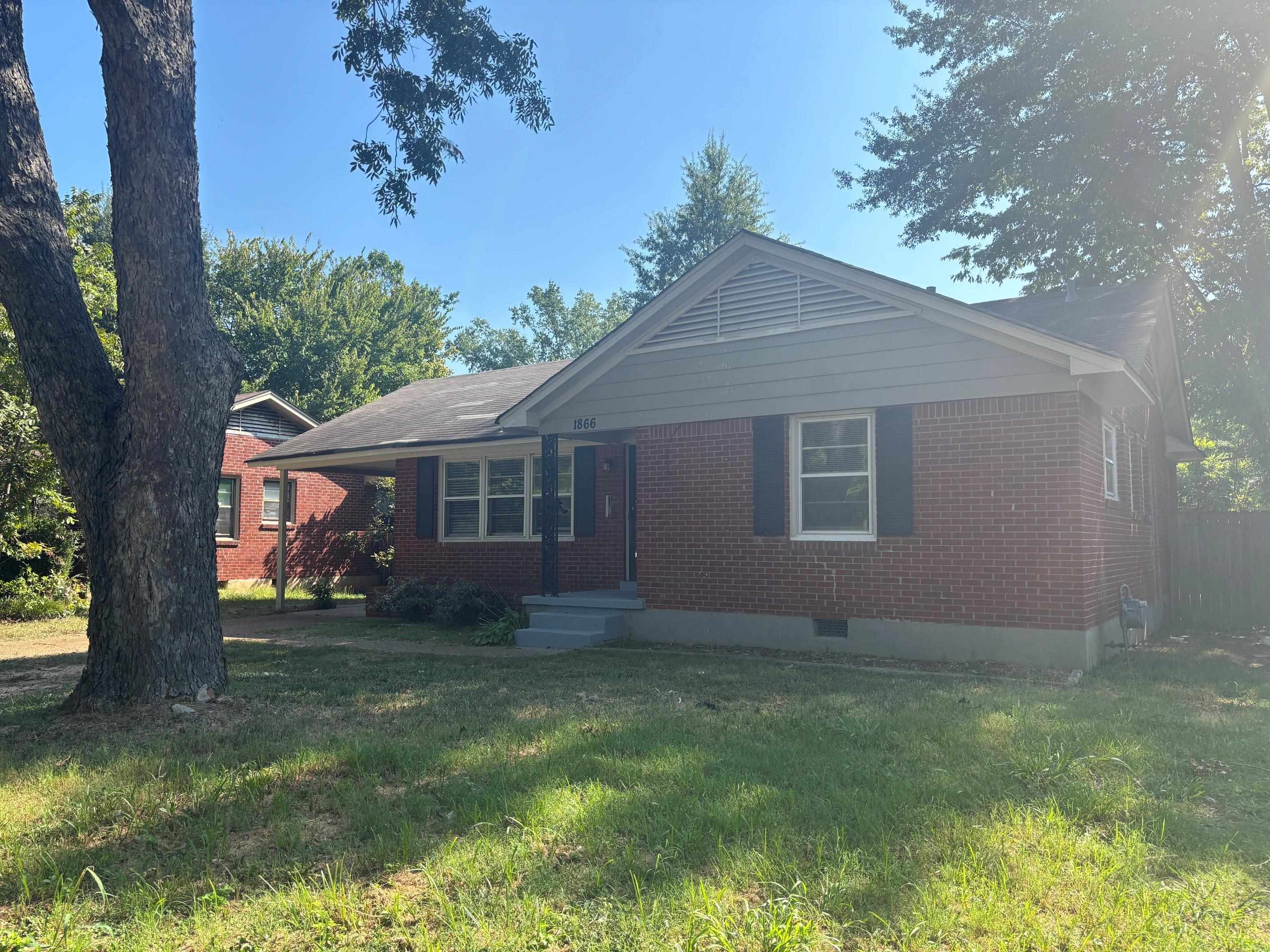 1866 DANVILLE RD Property Photo 1