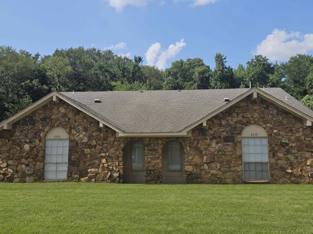 6436 Oak Park Dr Property Photo 1