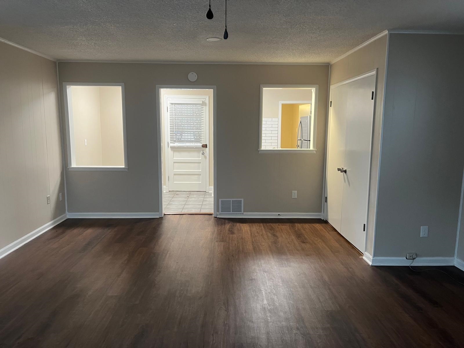 6436 Oak Park Dr Property Photo 2