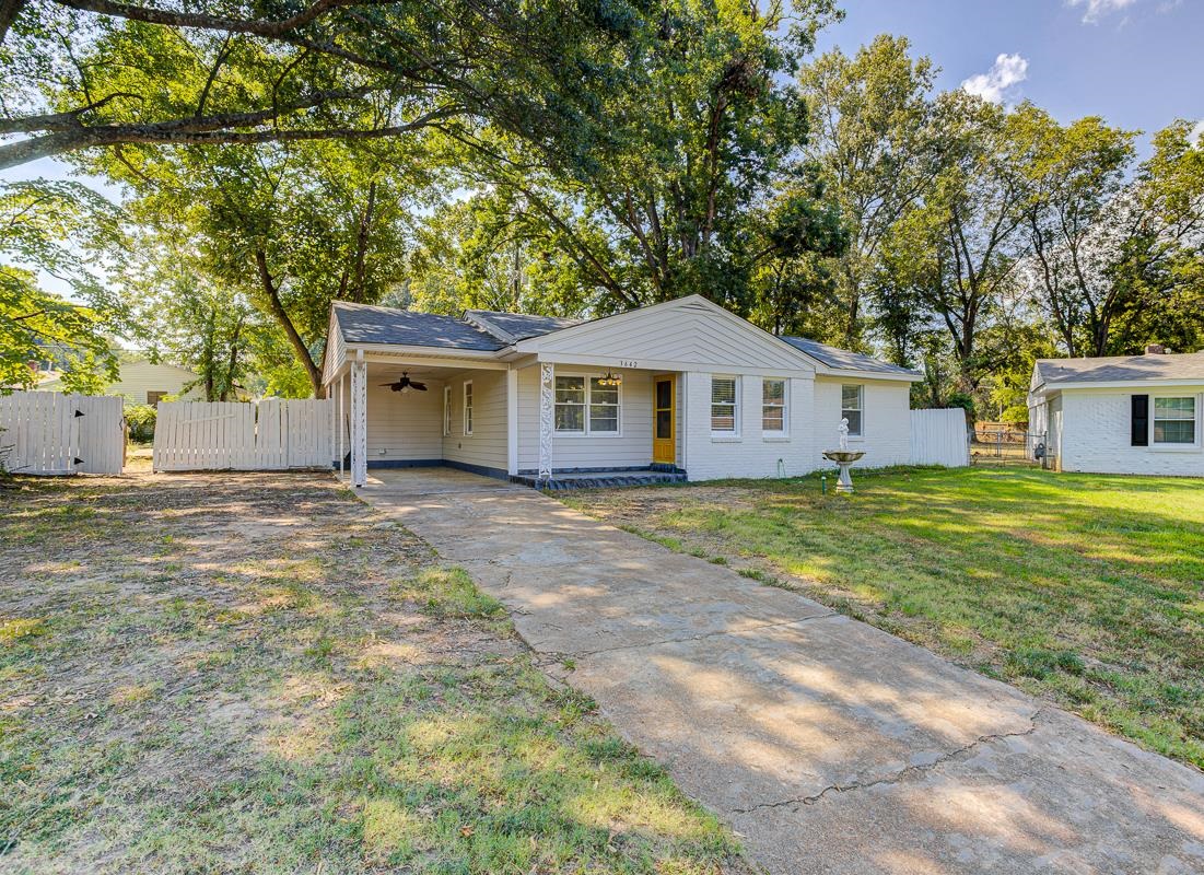 3642 Cromwell Cv Property Photo 2