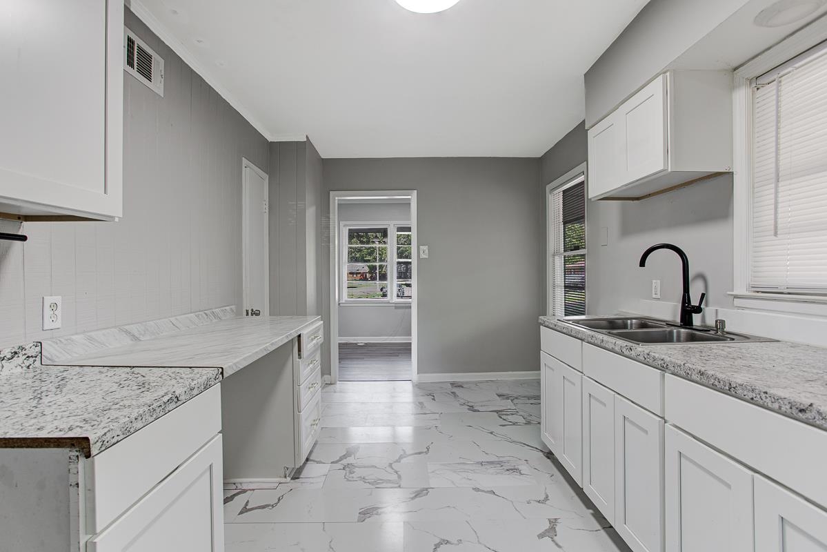3642 Cromwell Cv Property Photo 7
